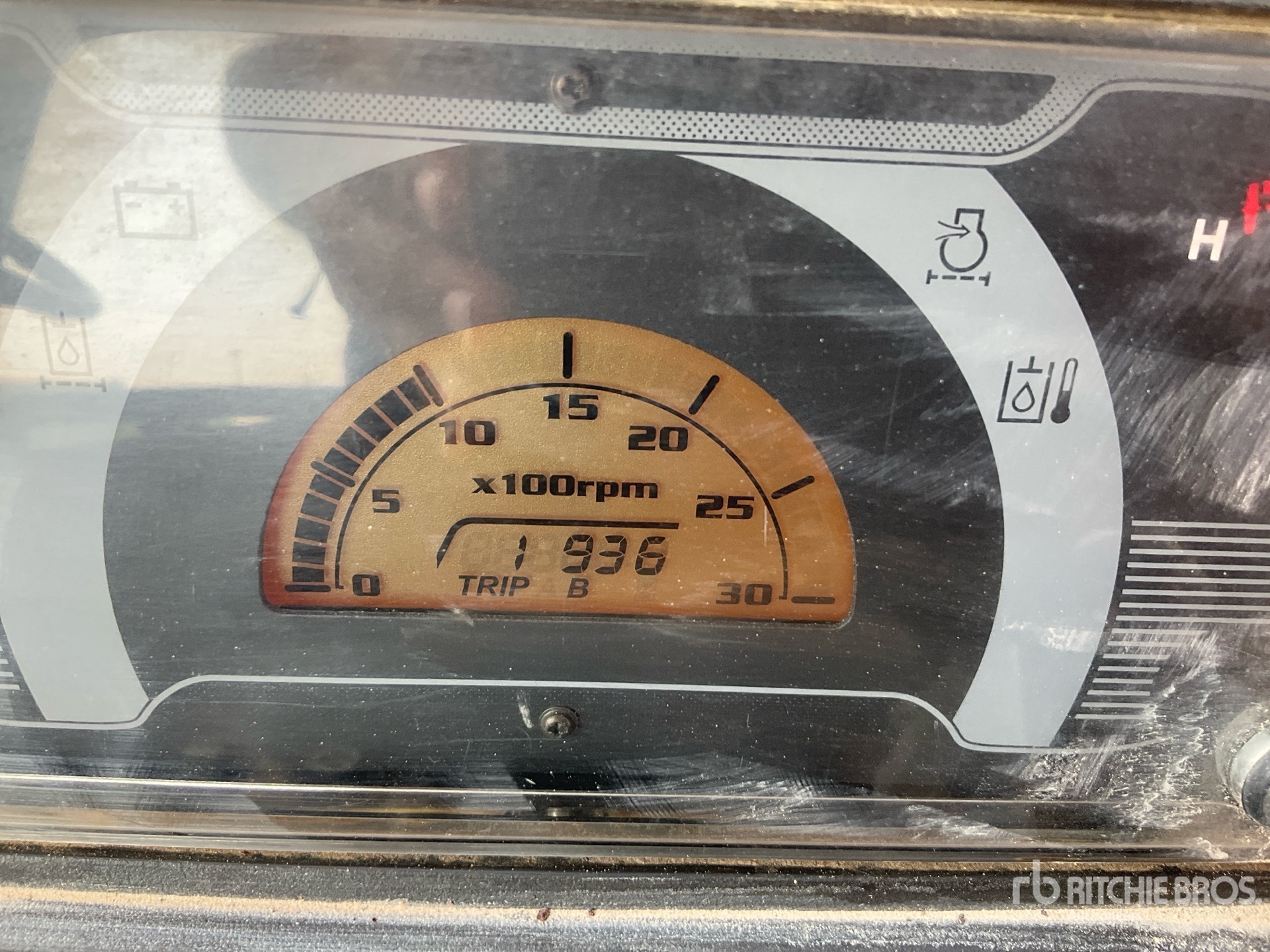 General Appearance with Hour Meter / Odometer