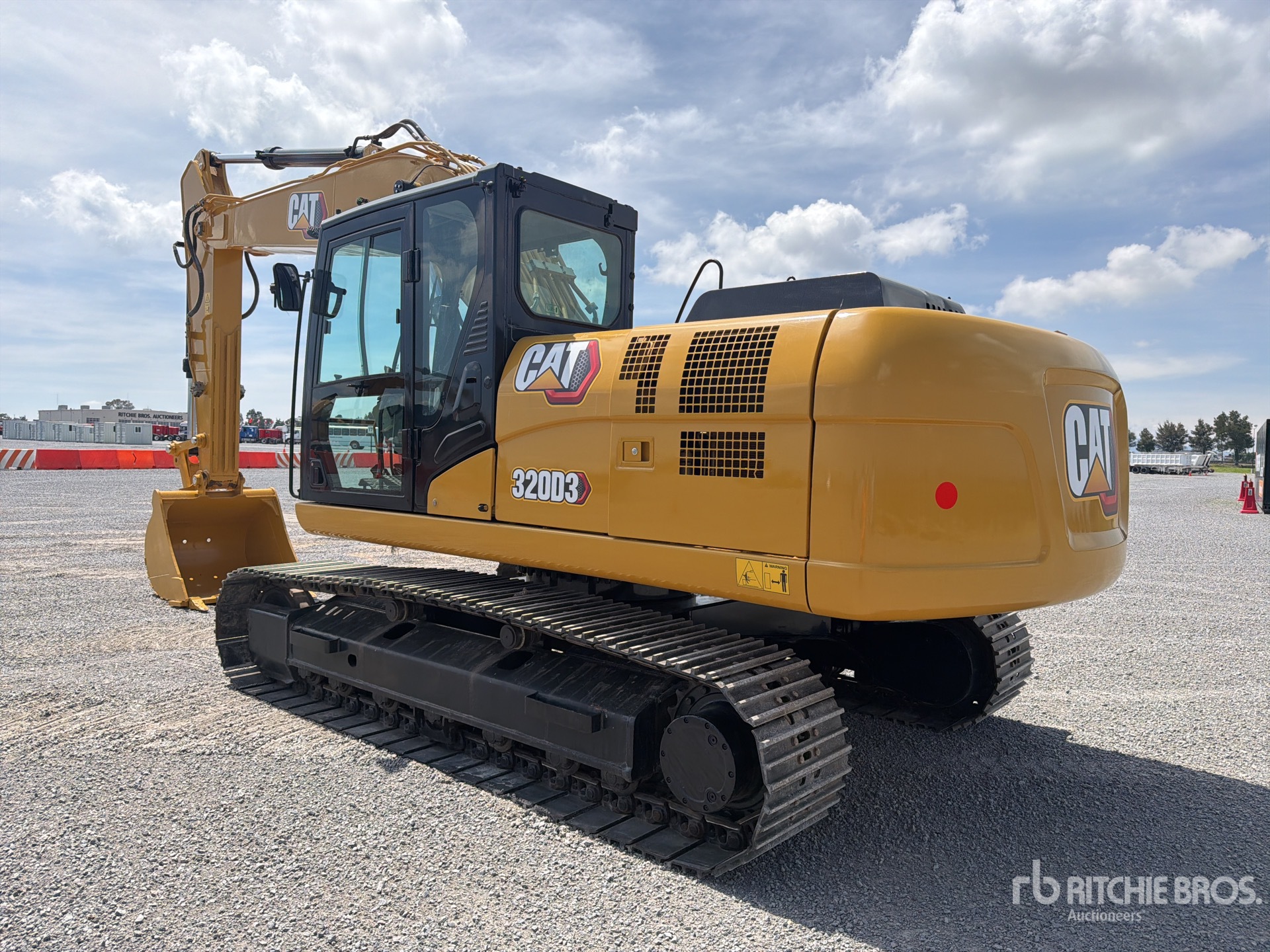 2024 Caterpillar 320D3