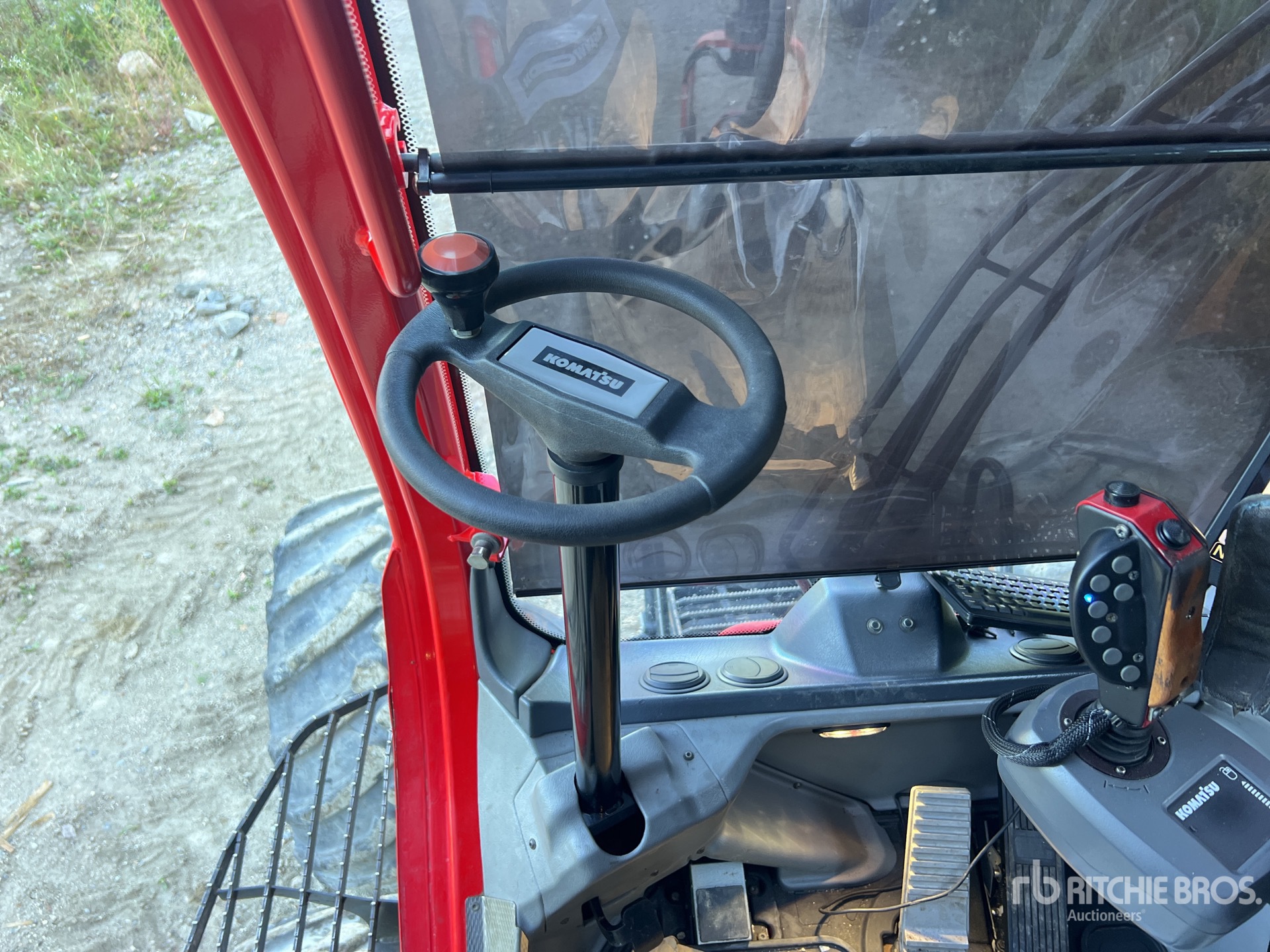 2018 Komatsu XH931XC-2