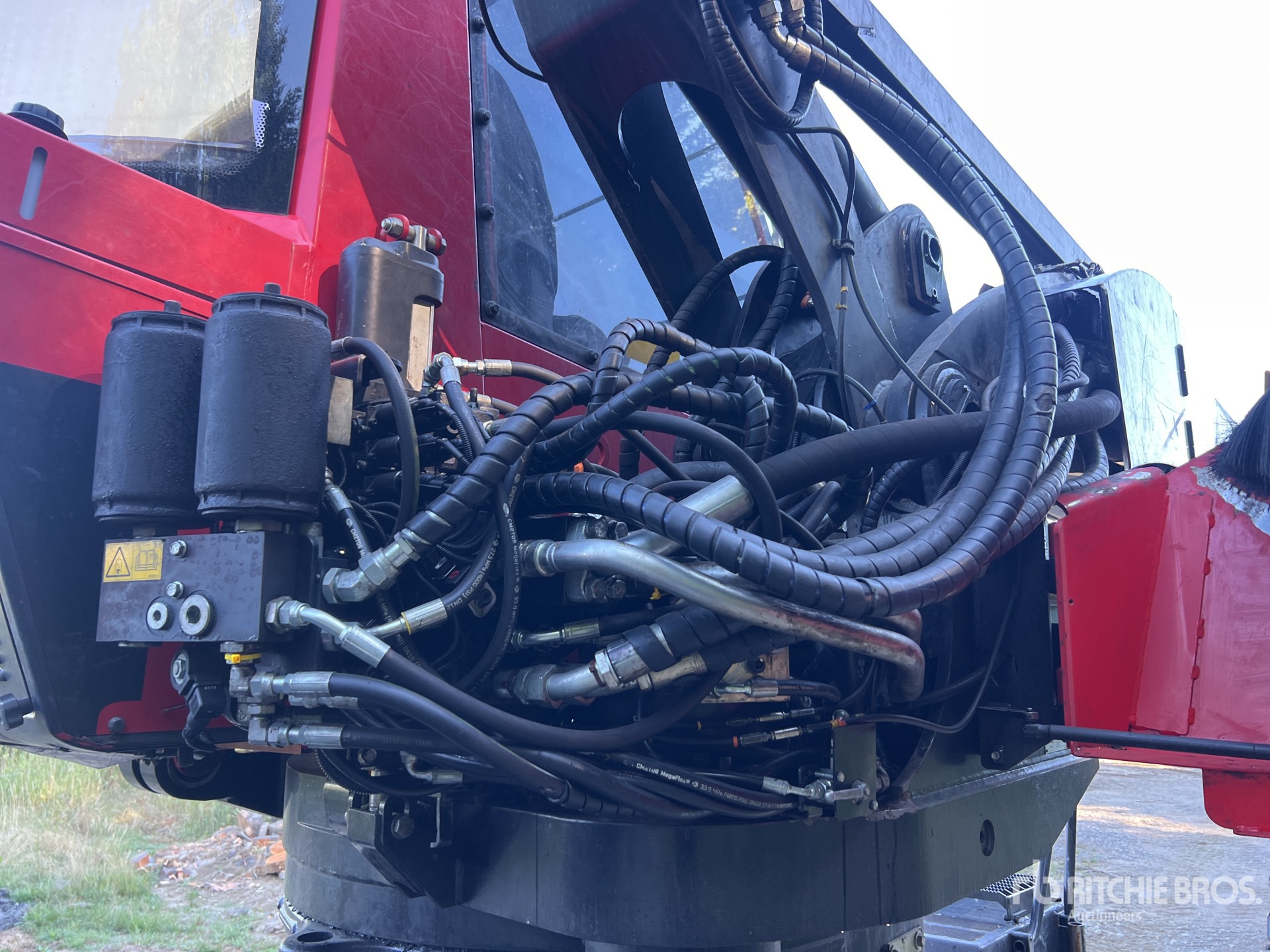 2018 Komatsu XH931XC-2