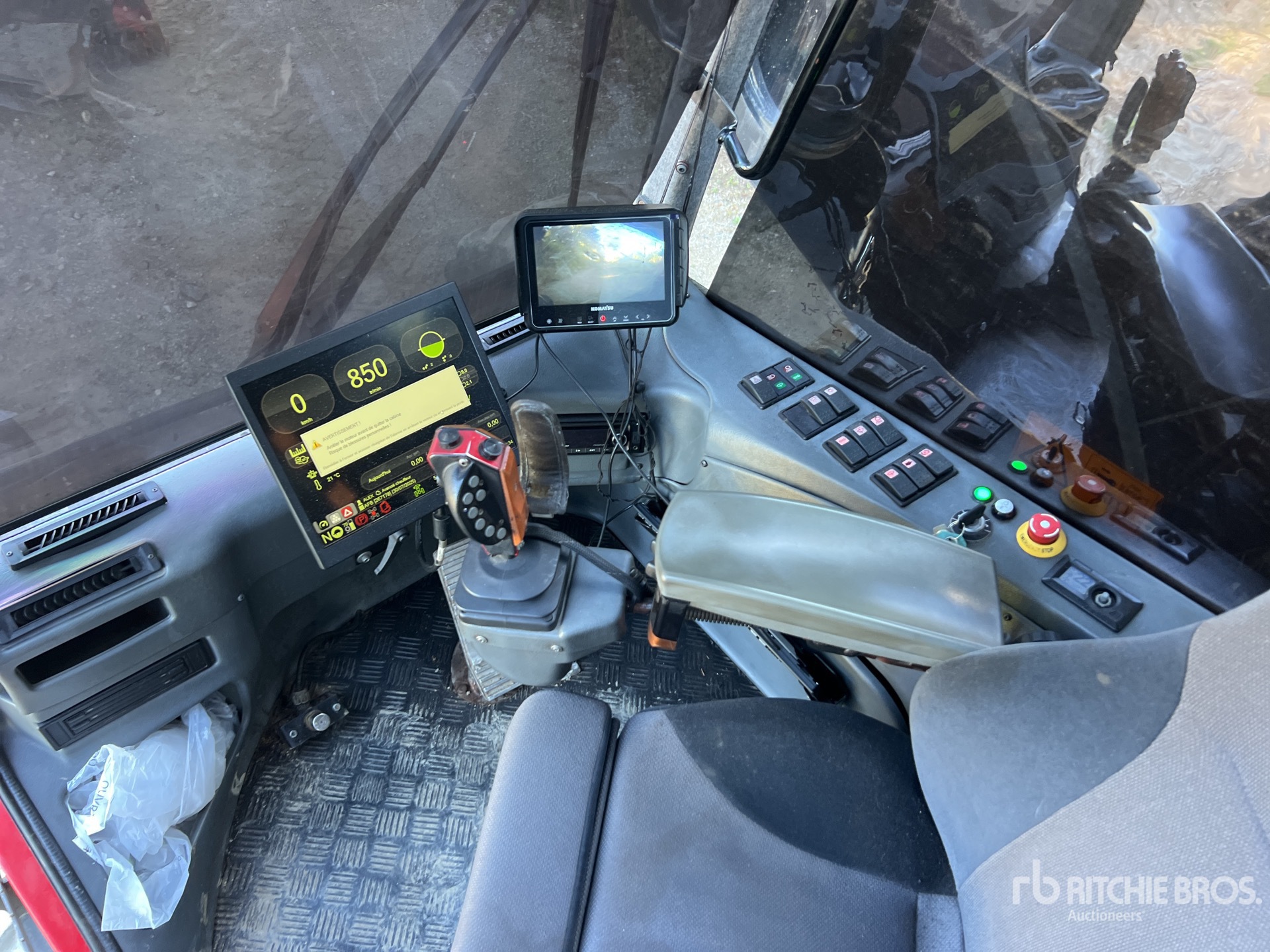 2014 Komatsu 931.1