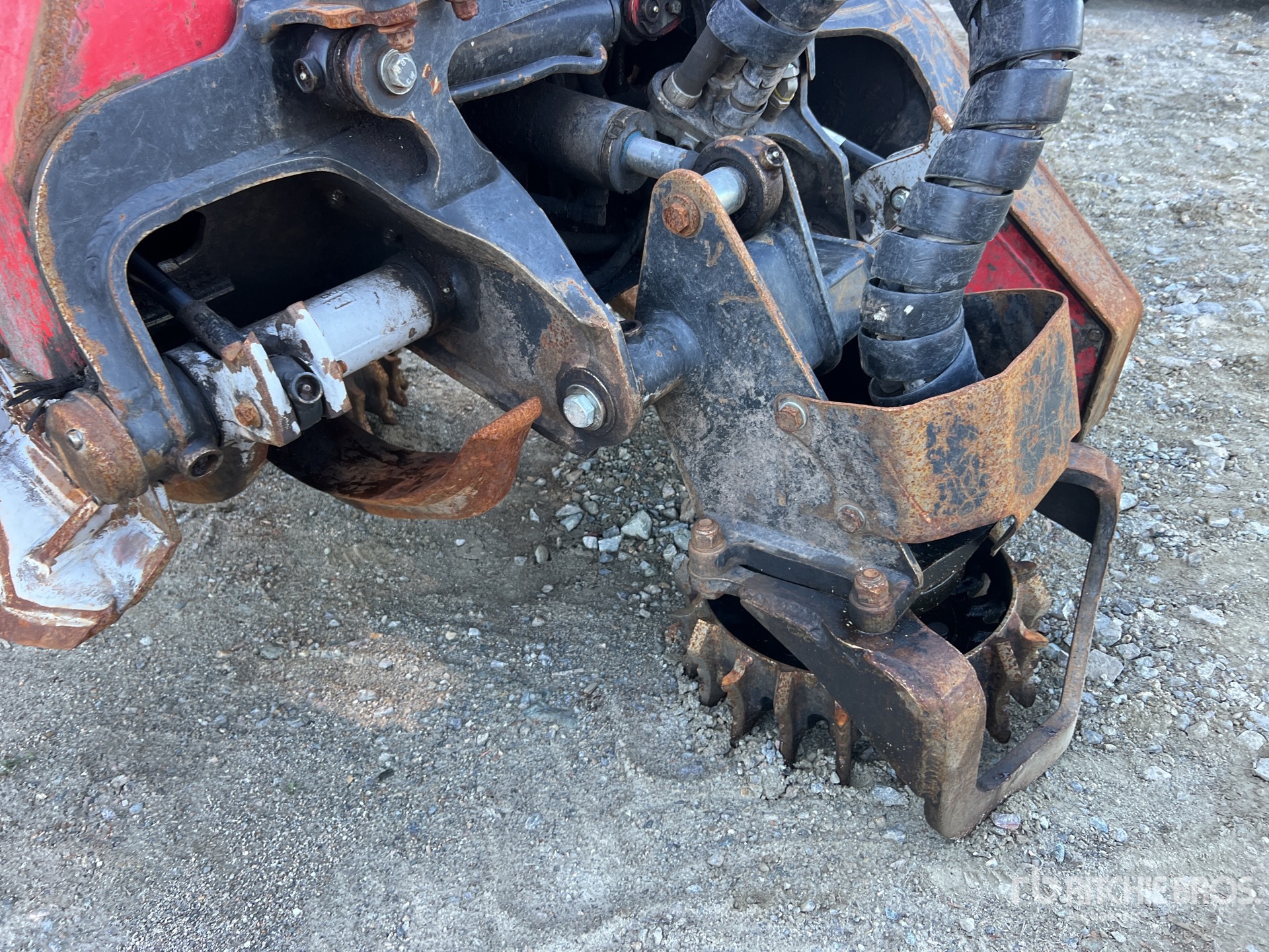 2014 Komatsu 931.1