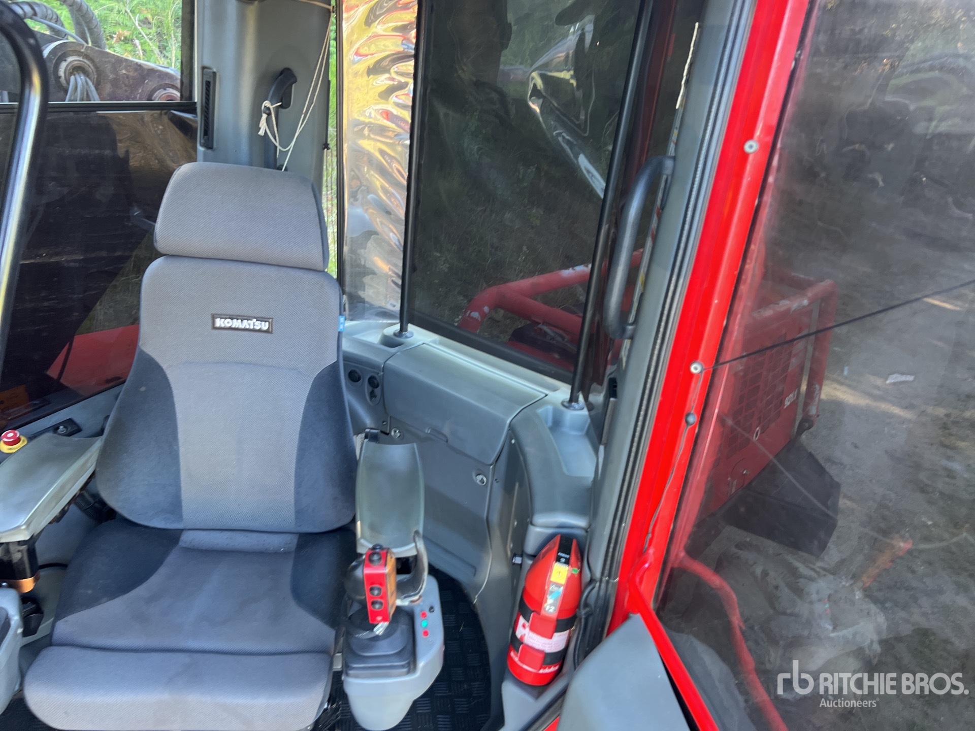 2014 Komatsu 931.1