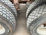 4 Underbody - Truck with