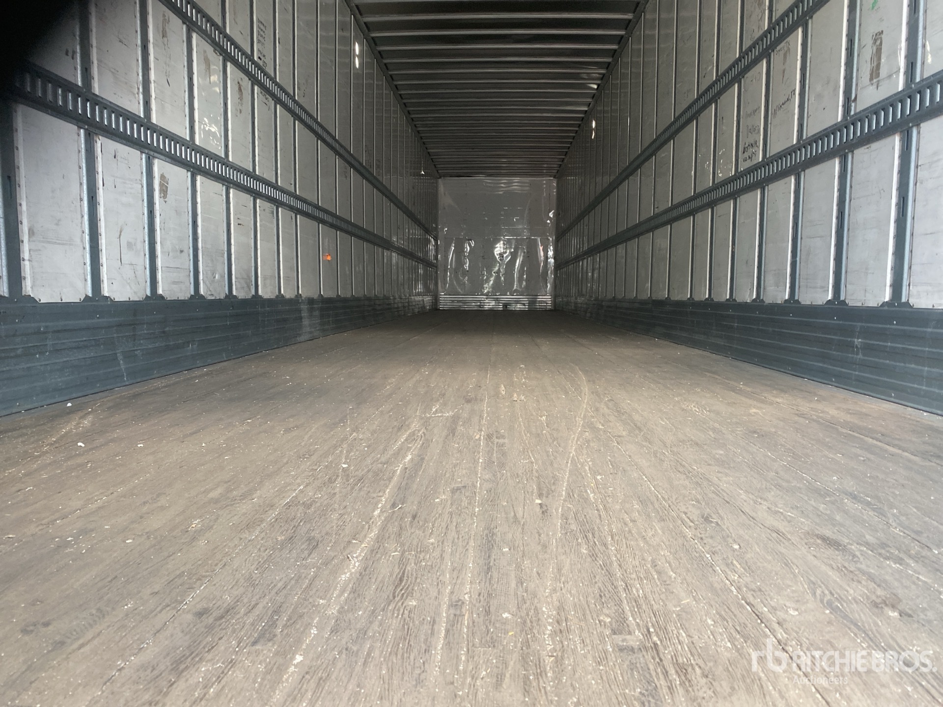 2016 Utility 53 ft x 102 in T/A