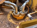 Hydraulics with Hydraulic Center Swivel