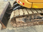 Undercarriage with Right Track Shoes