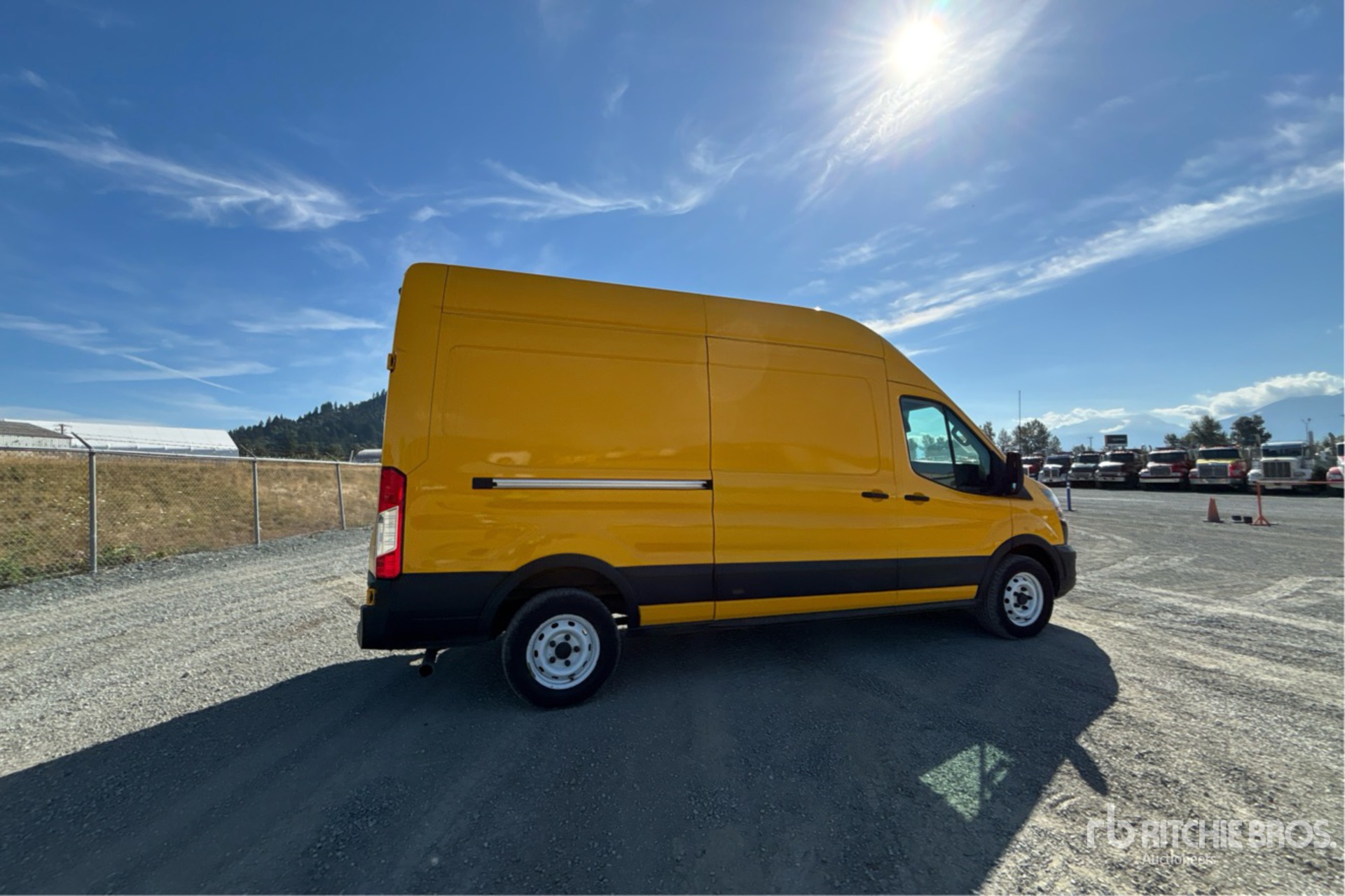 2021 Ford TRANSIT 250