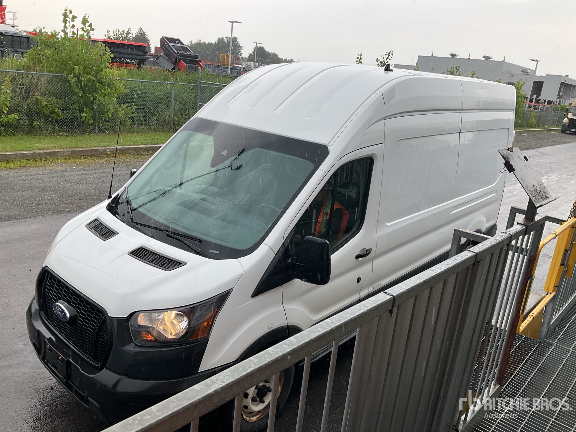 2021 Ford TRANSIT 250