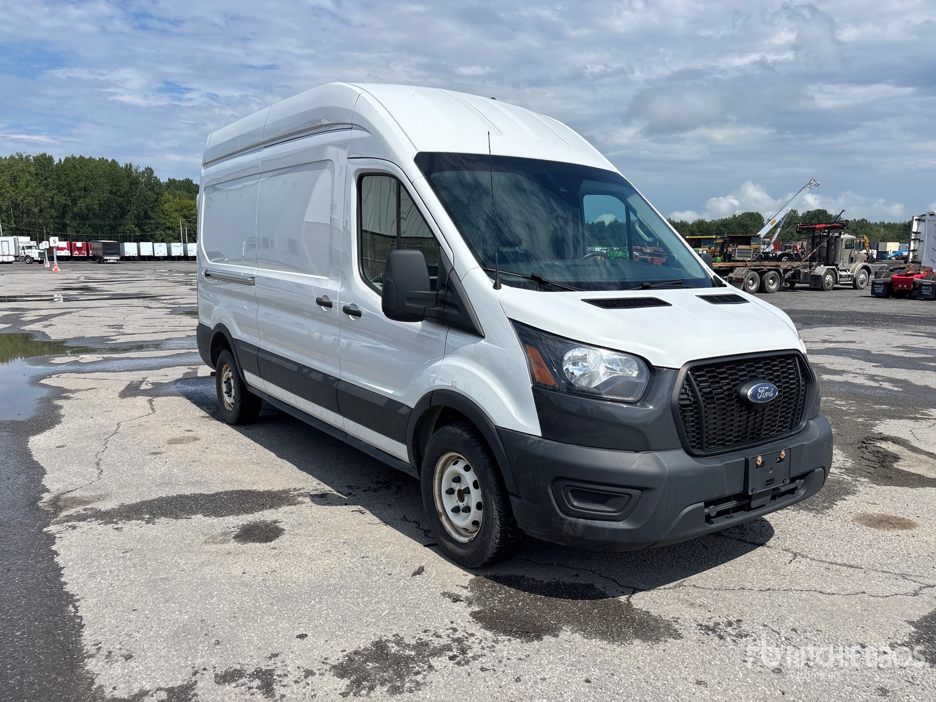2021 Ford TRANSIT 250