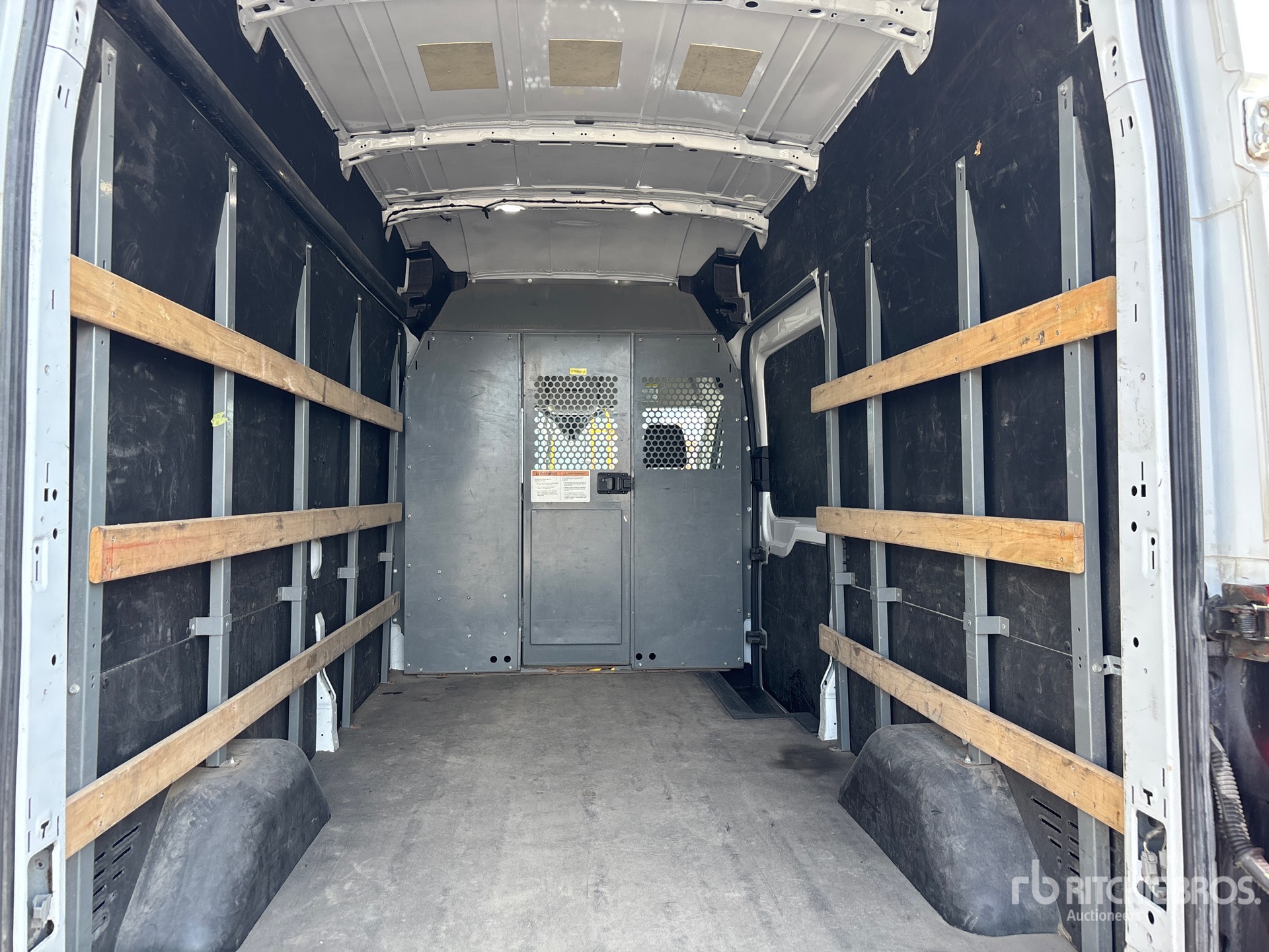 2021 Ford TRANSIT 250