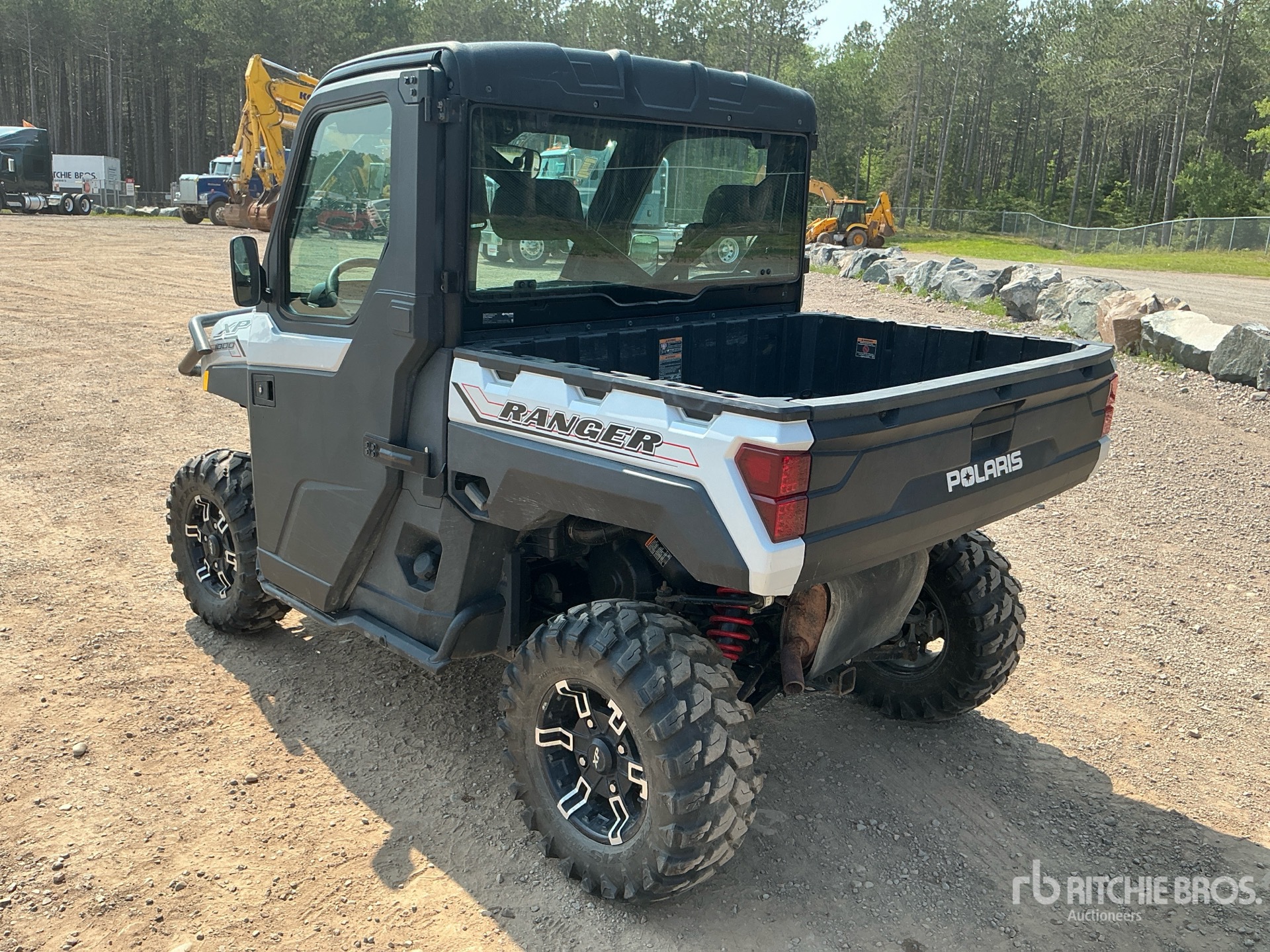 General Appearance with Picture, Left Rear Corner