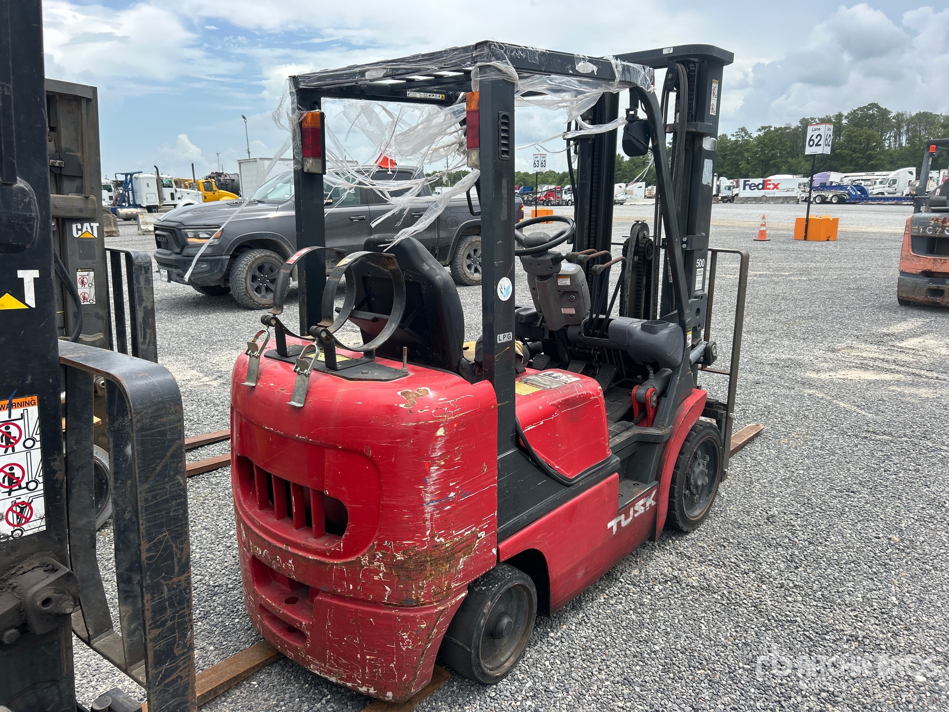General Appearance with Picture, Right Rear Corner