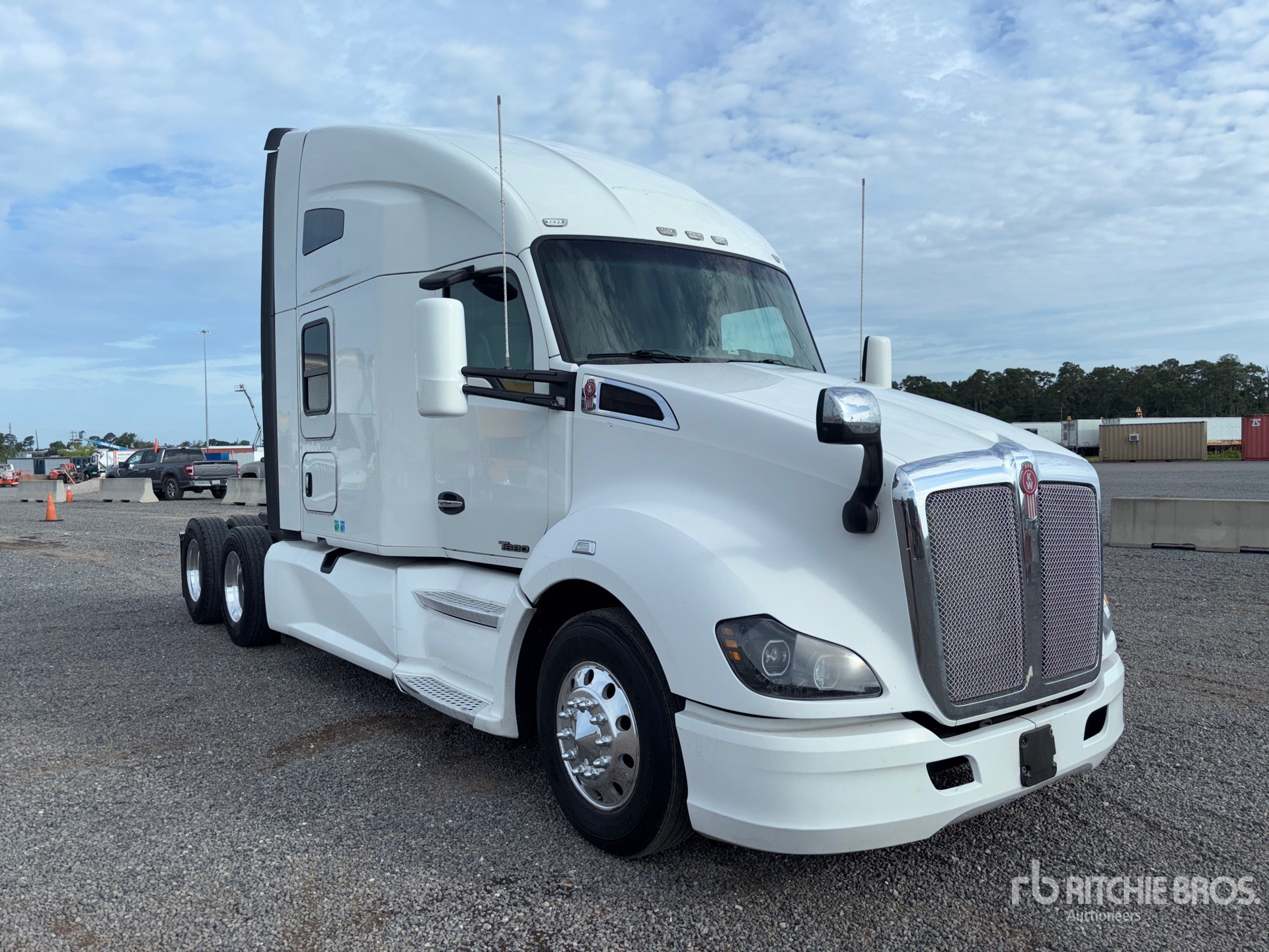 General Appearance with Picture, Right Front Corner