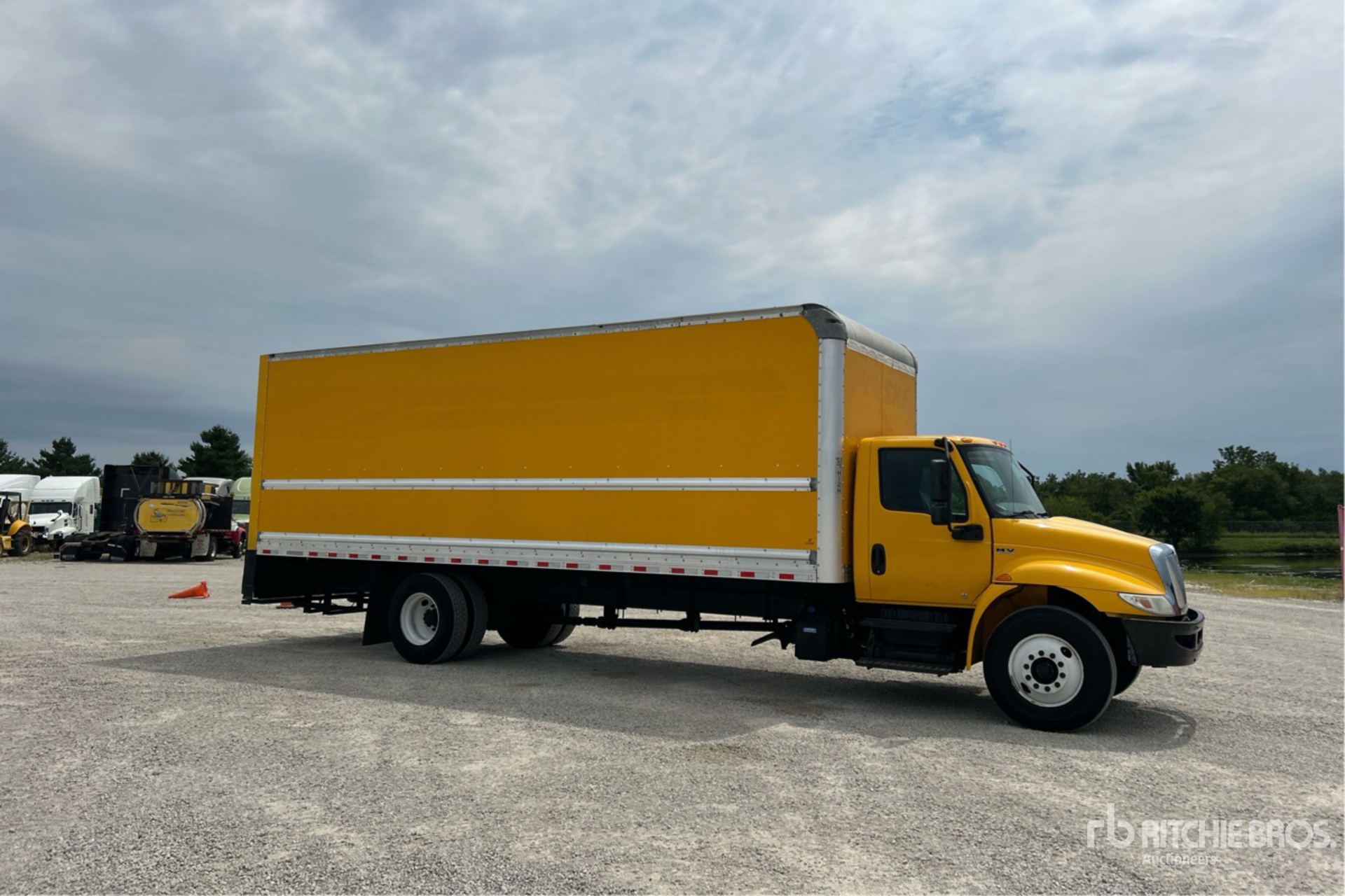 2020 International MV607