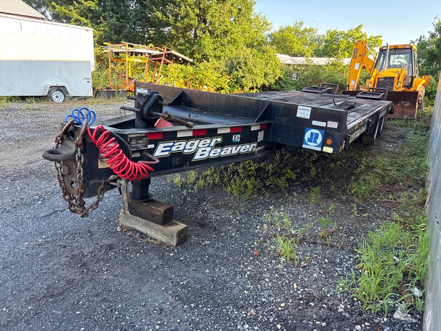 2013 Eager Beaver 20XPT 27 ft T/A Equipment Trailer 2013 Eager Beaver 20XPT 27 ft T/A Equipment Trailer