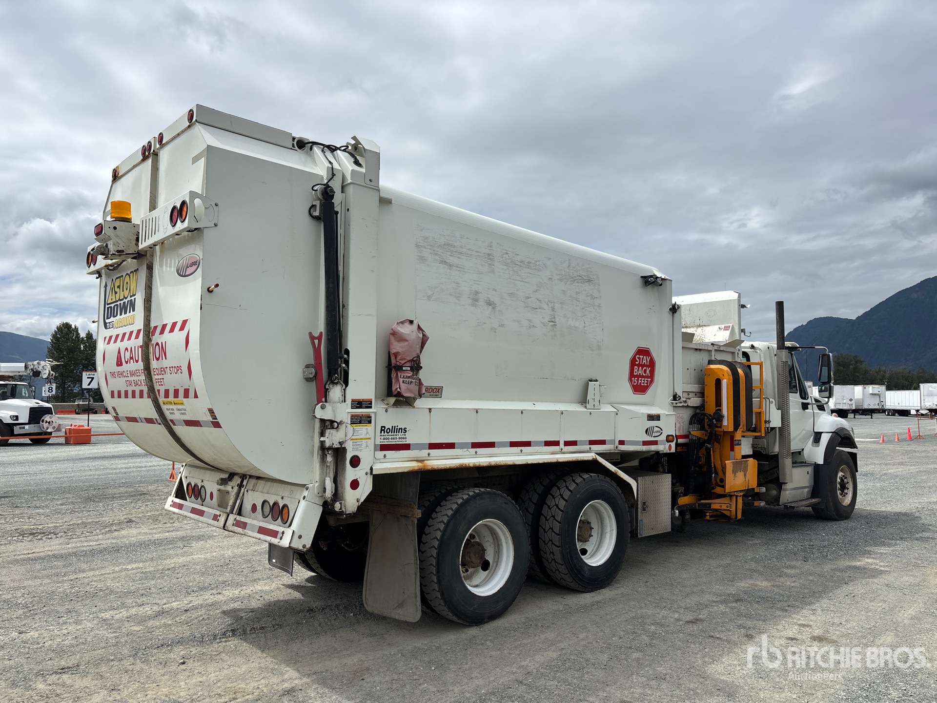 General Appearance with Picture, Right Rear Corner