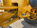 Chassis with Front Axle Oscillating Pin