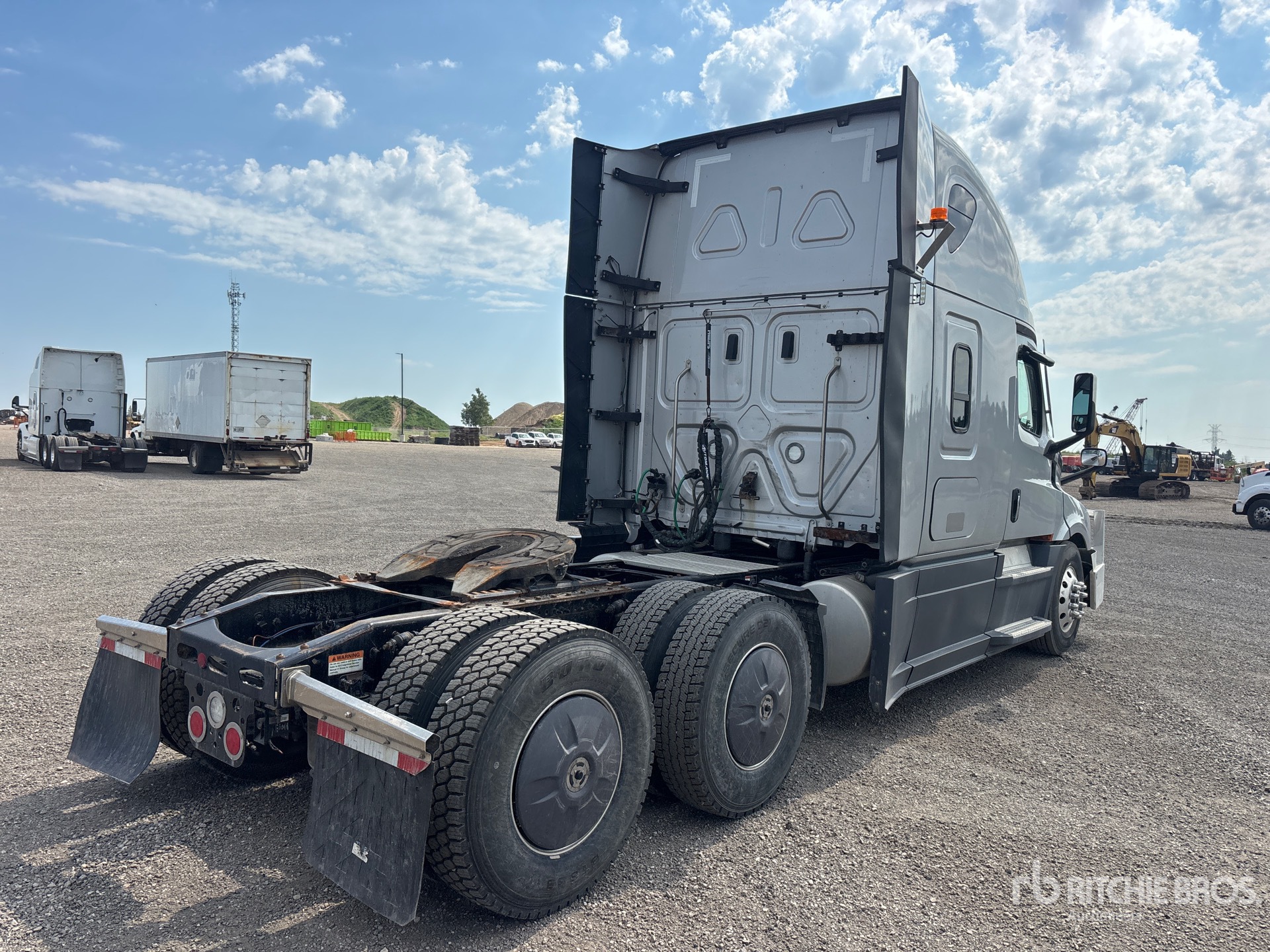 2024 Freightliner CASCADIA 126
