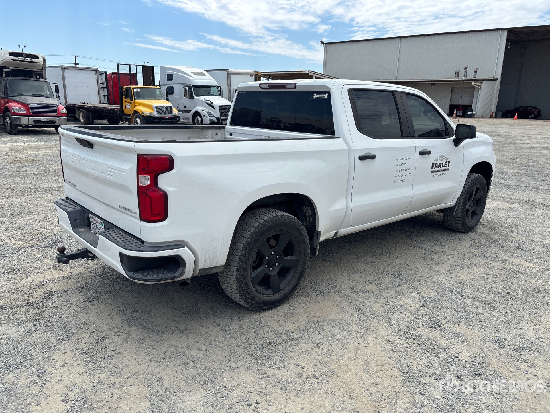 General Appearance with Picture, Right Rear Corner