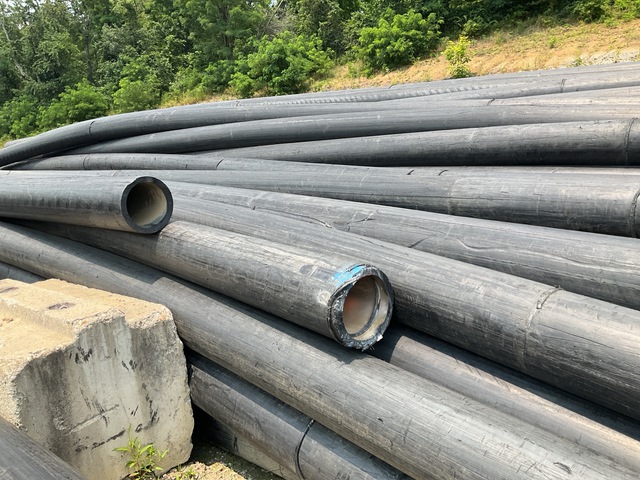 Quantity of (10400) 12 in DR11 HDPE