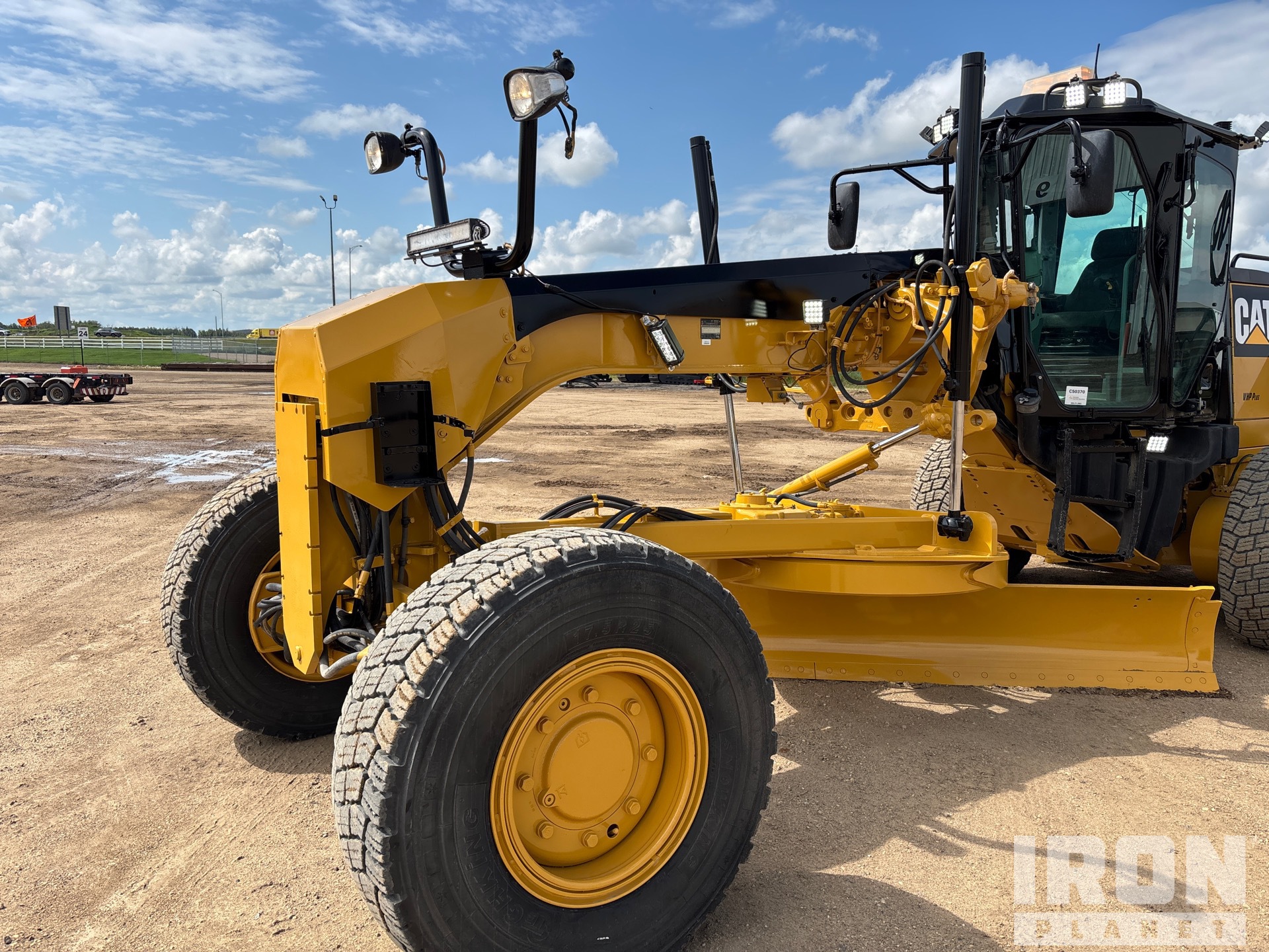 2016 Caterpillar 160M