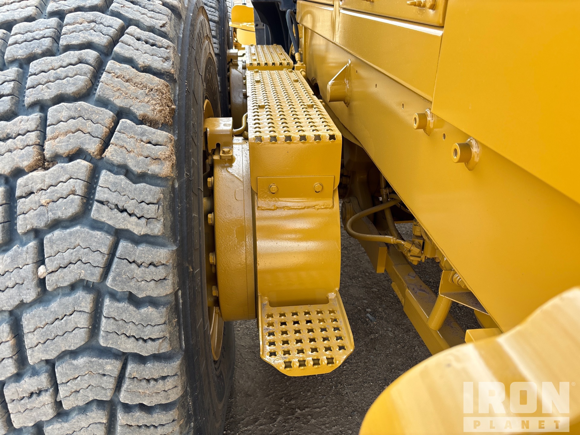 2016 Caterpillar 160M