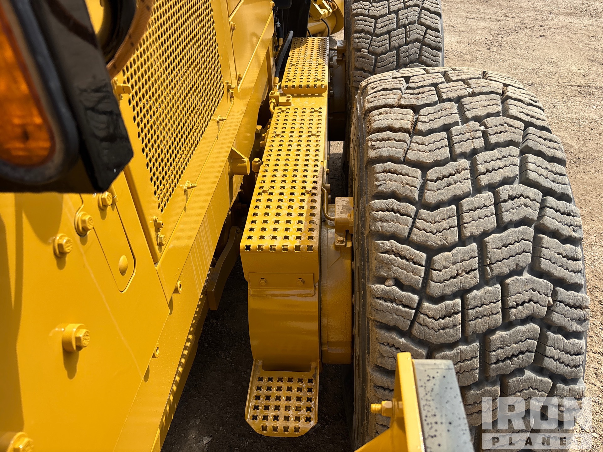 2016 Caterpillar 160M