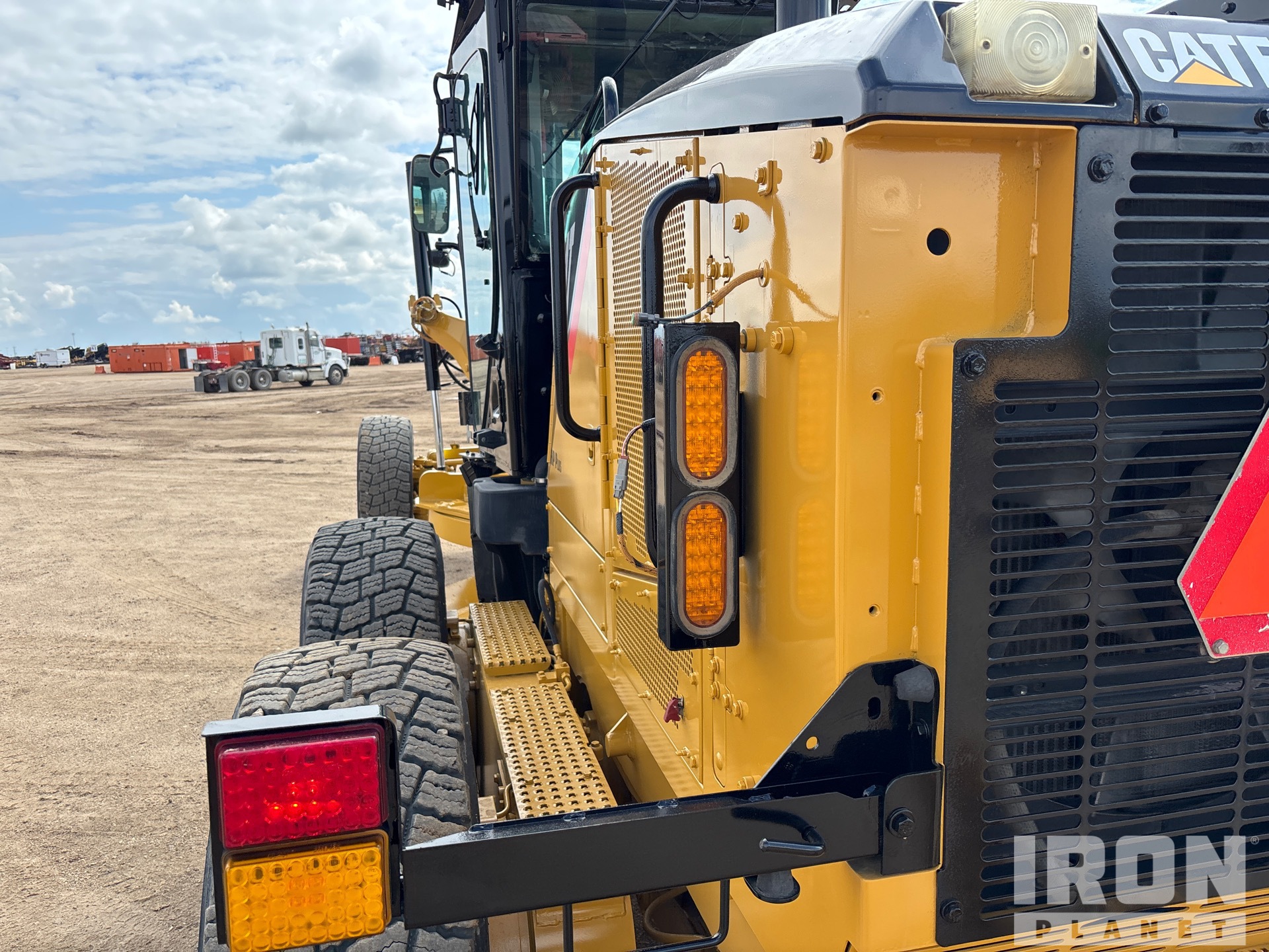 2016 Caterpillar 160M