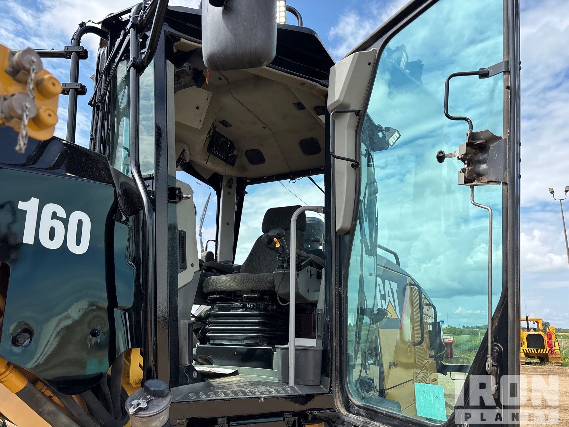2016 Caterpillar 160M