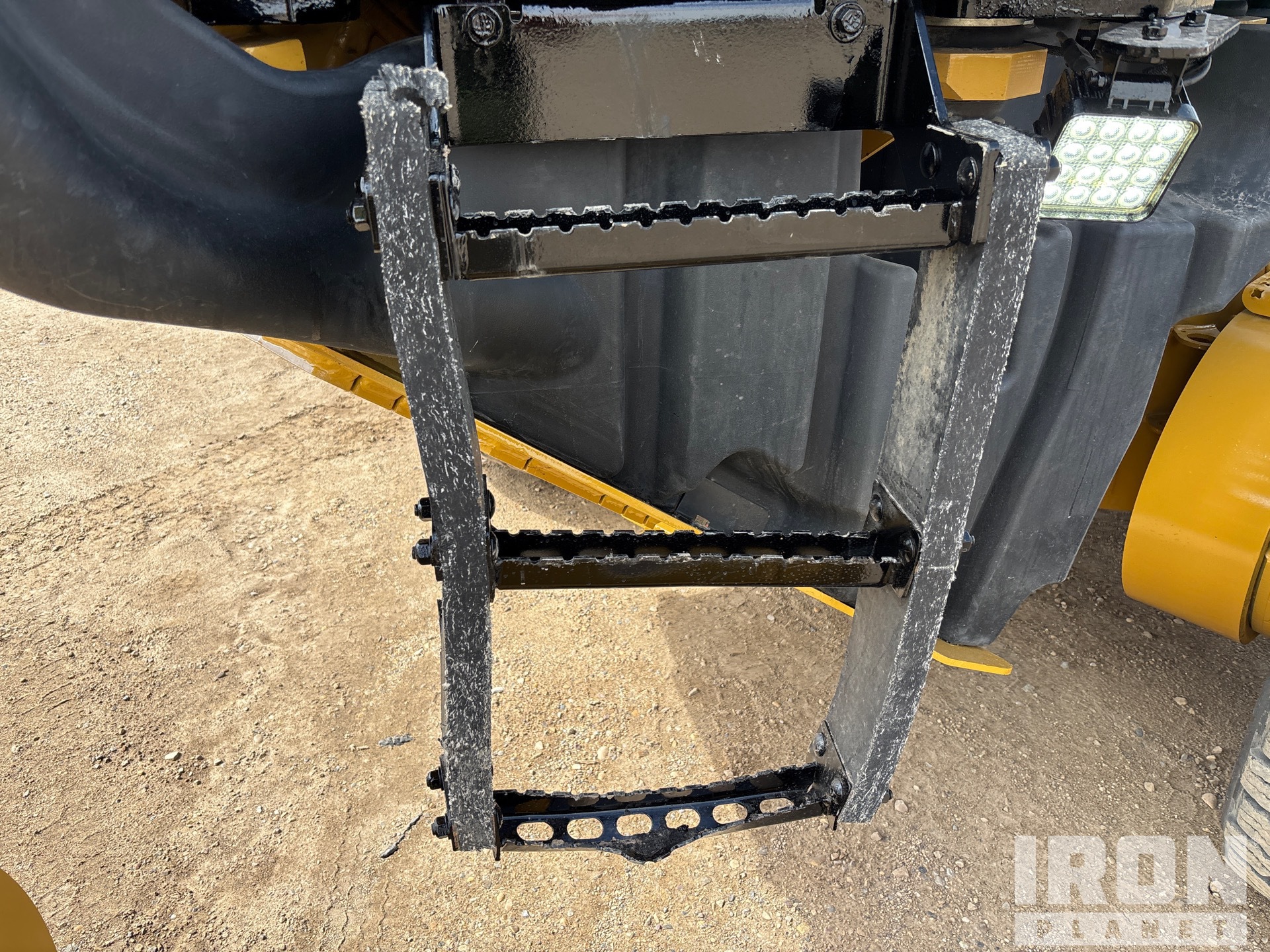 2016 Caterpillar 160M
