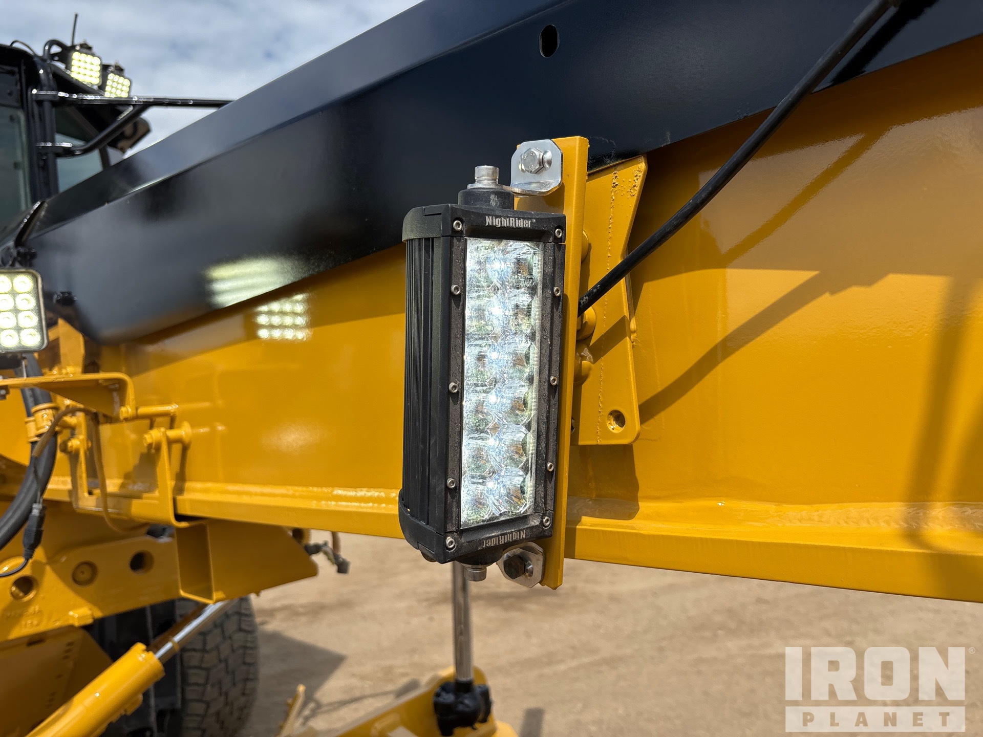 2016 Caterpillar 160M