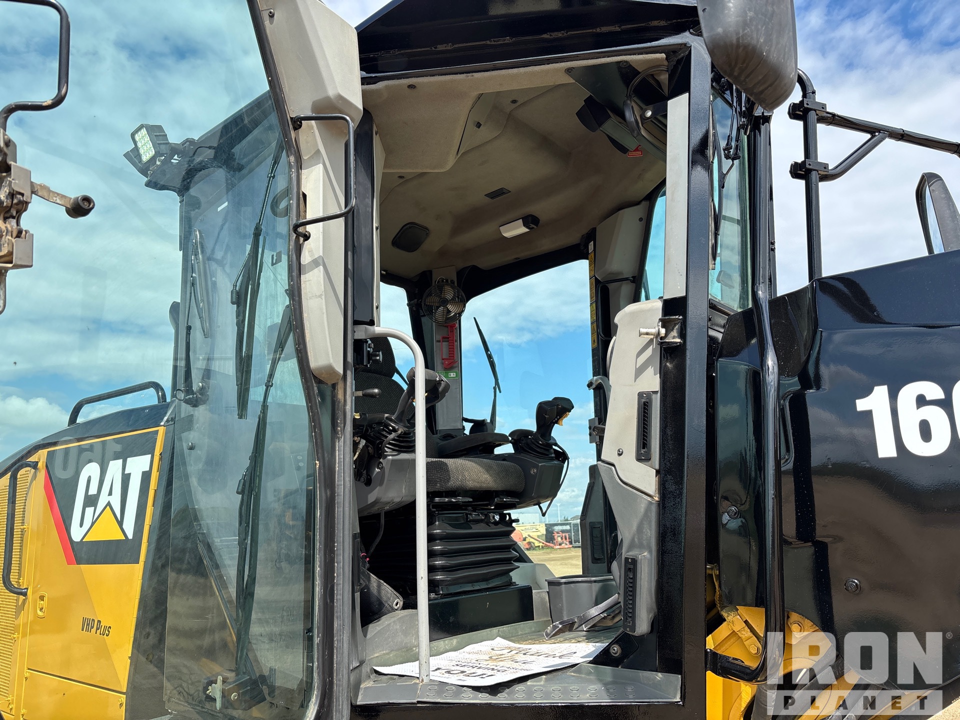 2016 Caterpillar 160M