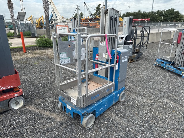 2016 Genie GR-20 Vertical Mast Lift 2016 Genie GR-20 Vertical Mast Lift