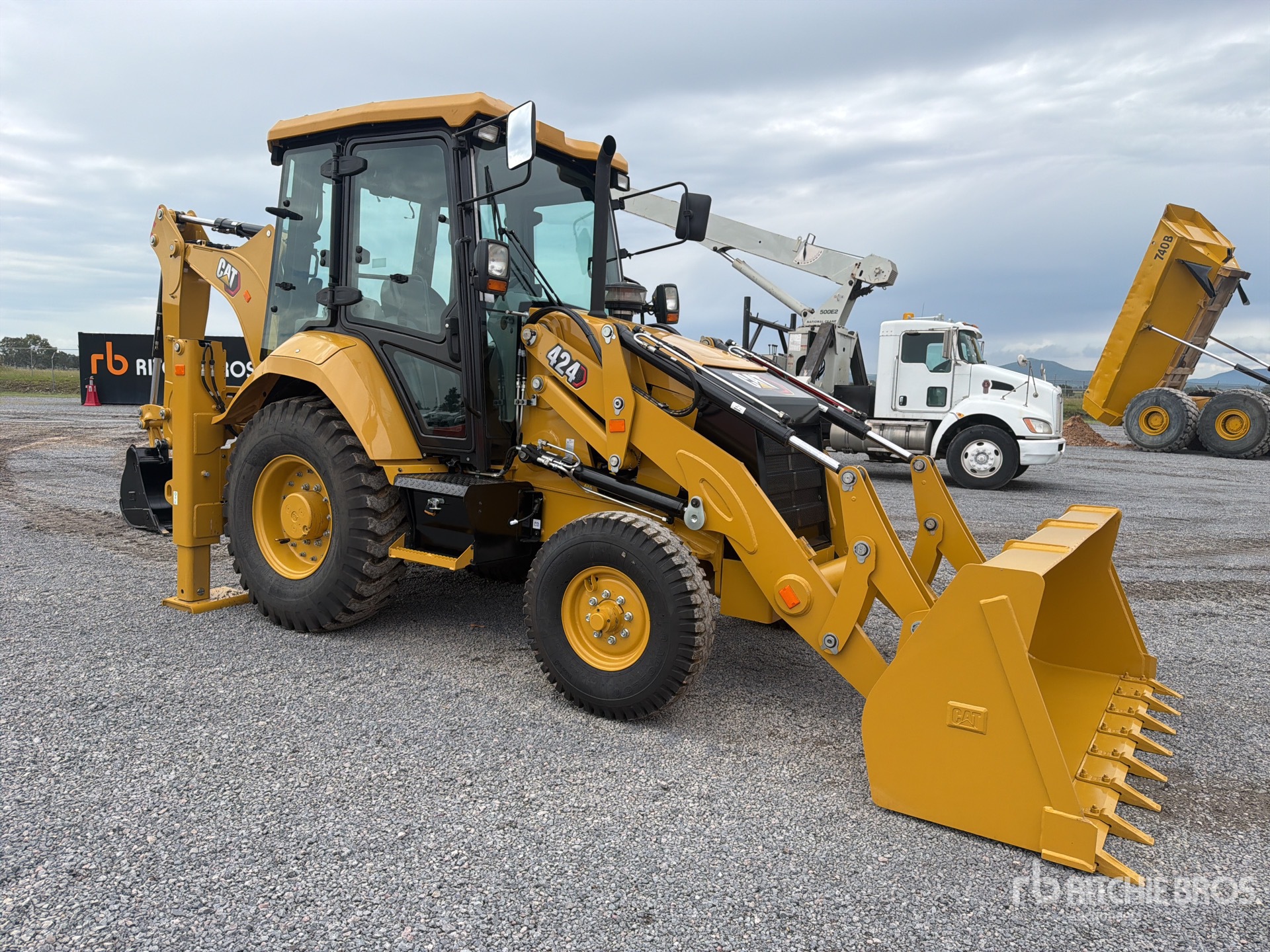 2026 Caterpillar 424