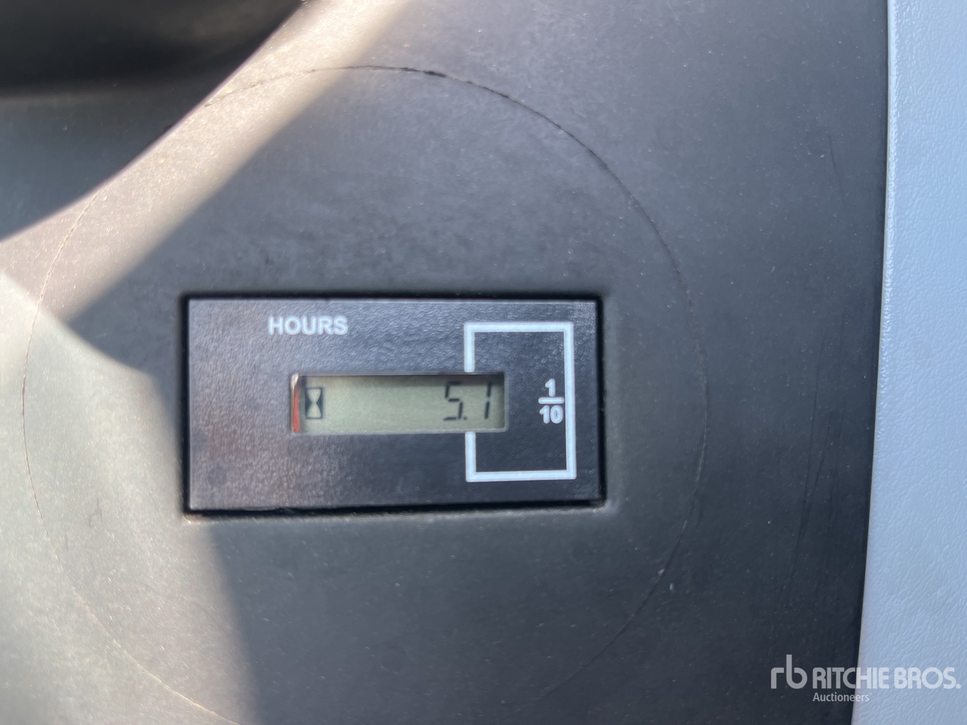 2026 Hyundai ROBEX 215