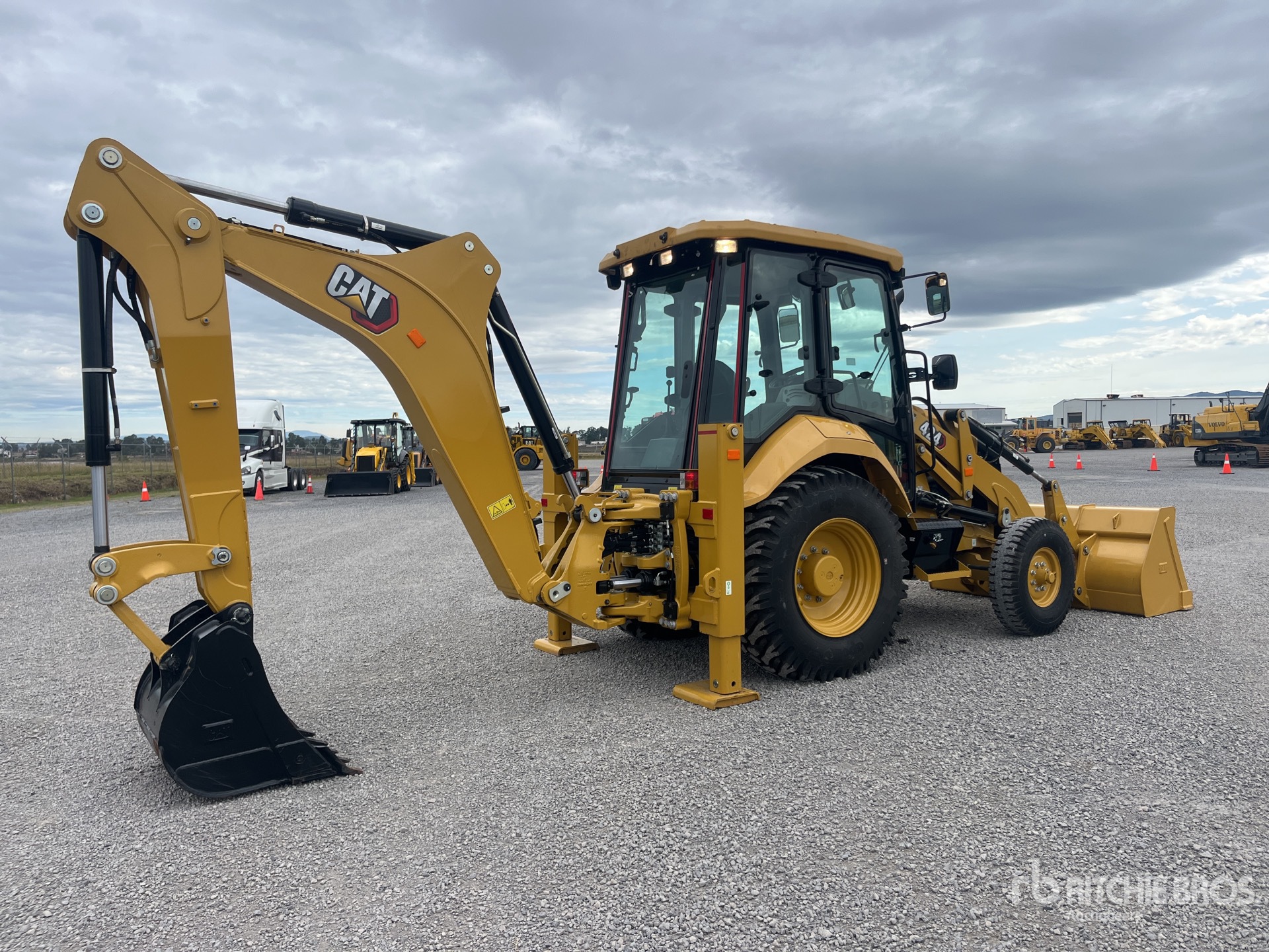 2026 Caterpillar 424
