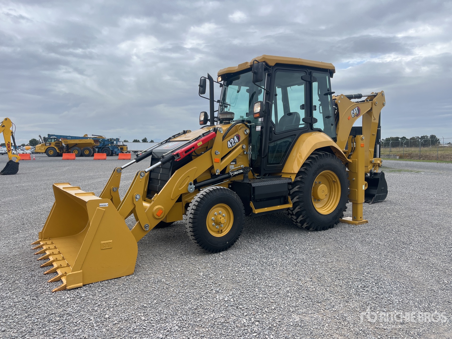 Photo of 2026 Caterpillar 424