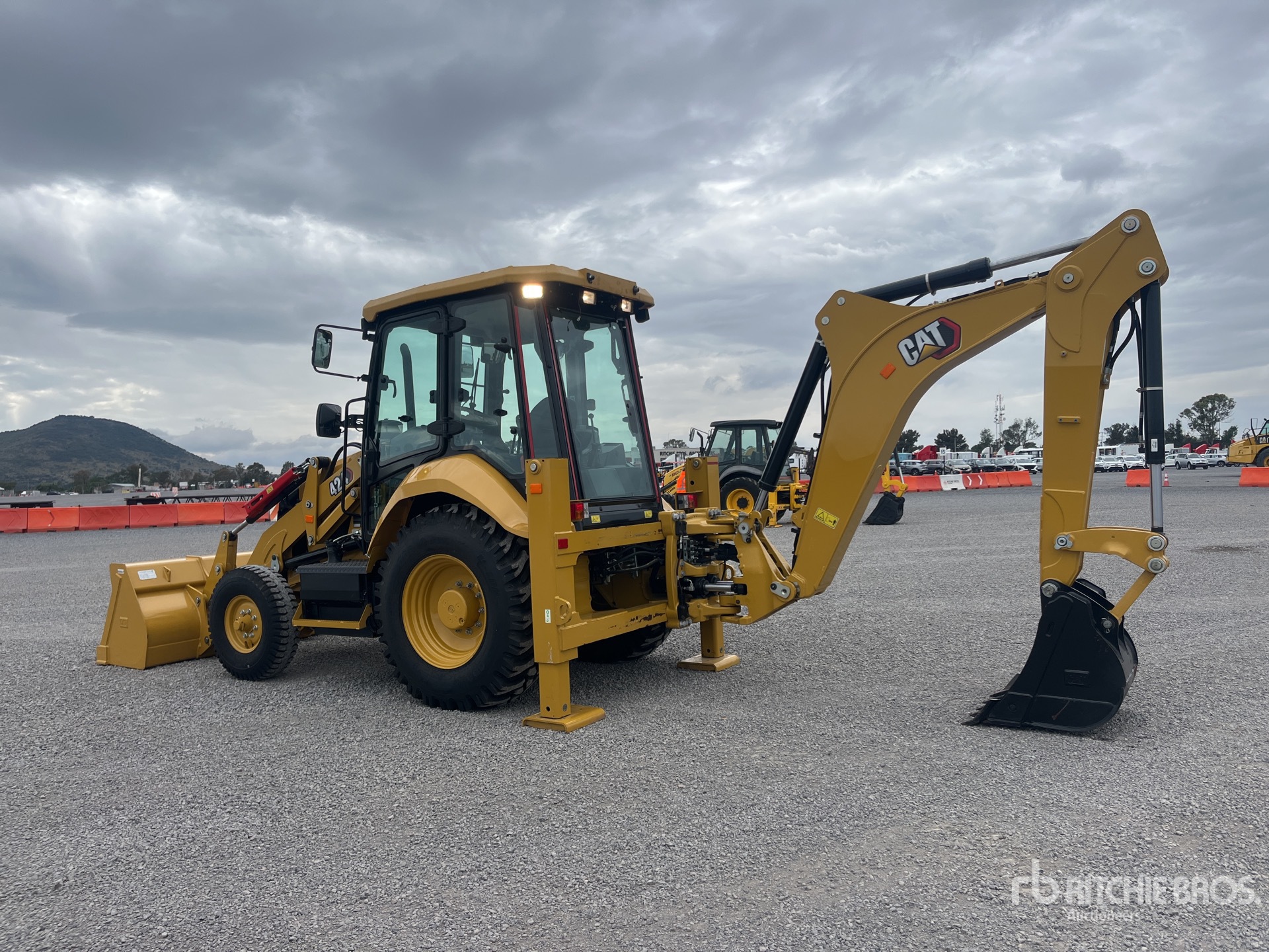 2026 Caterpillar 424