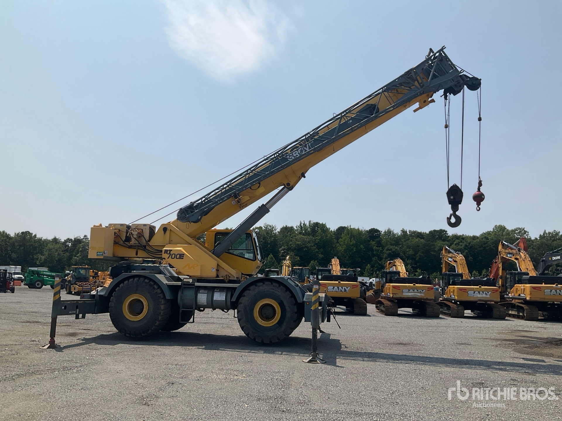 2007 Grove RT700E