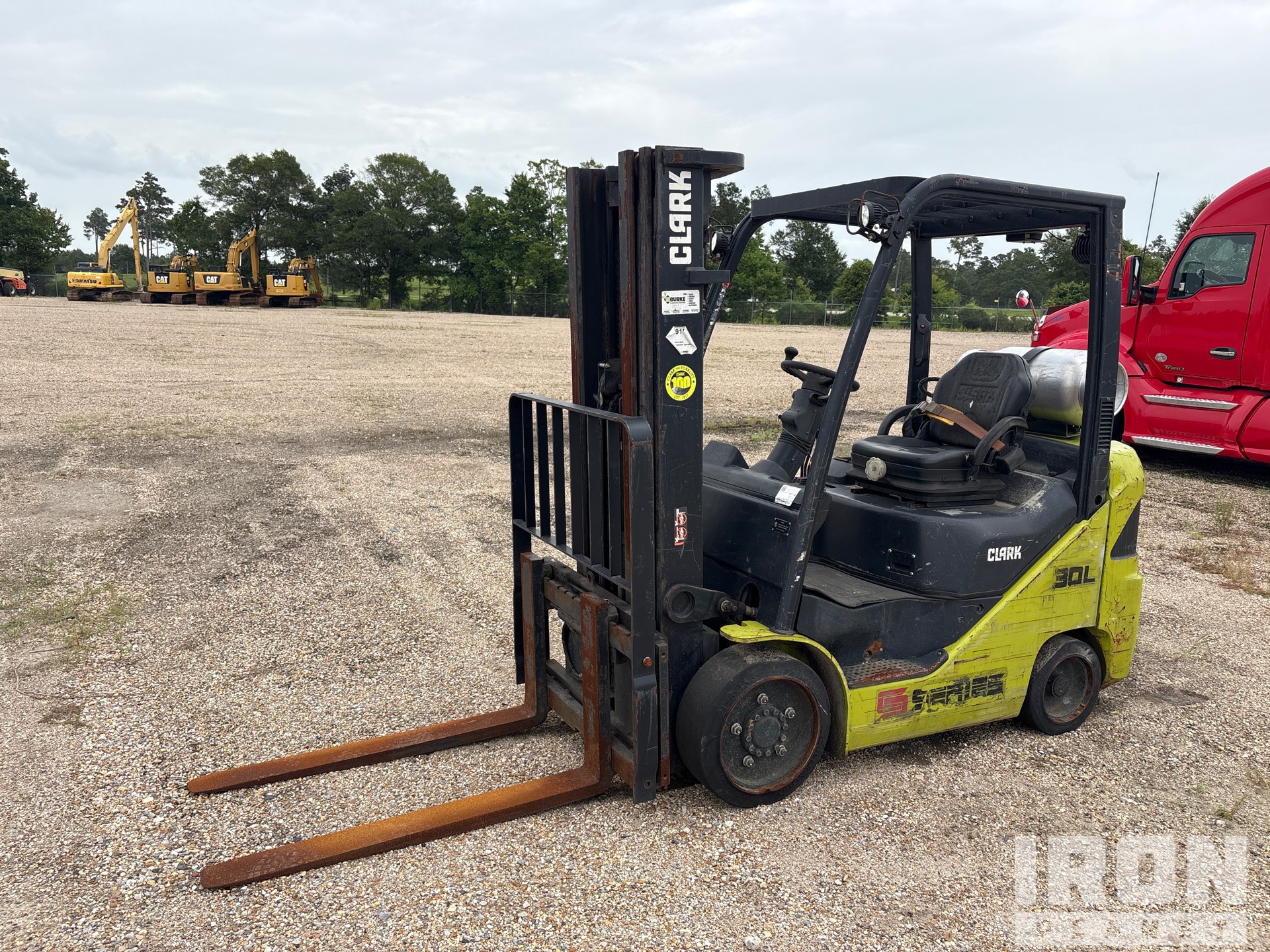 General Appearance - Lift Truck* with Imagen: esquina delantera izquierda