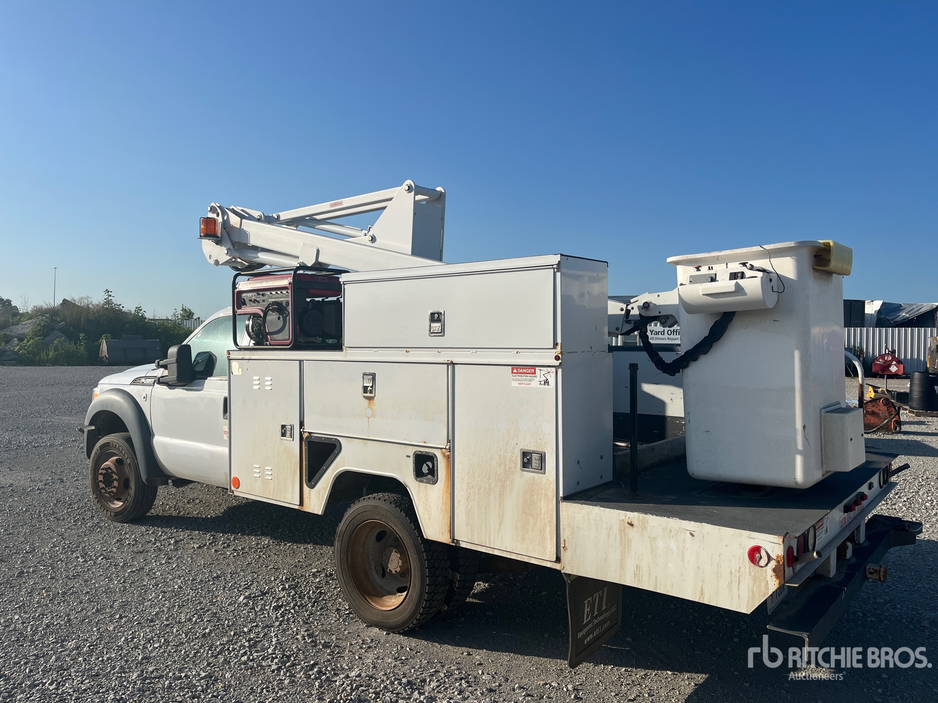 General Appearance with Picture, Left Rear Corner