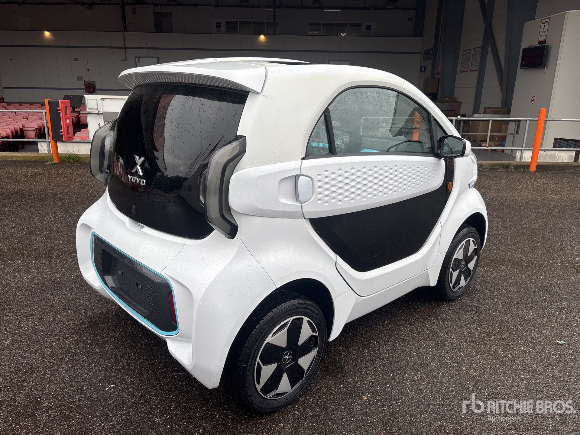 General Appearance with Picture, Right Rear Corner