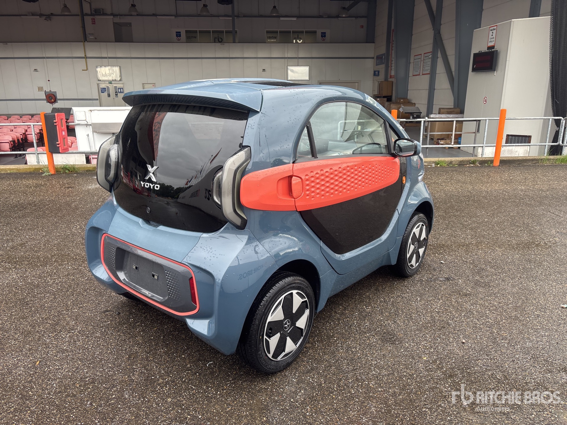 General Appearance with Picture, Right Rear Corner