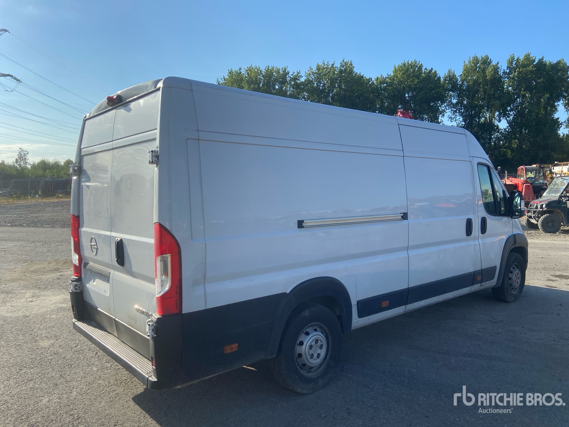 General Appearance with Bild, Ecke hinten rechts