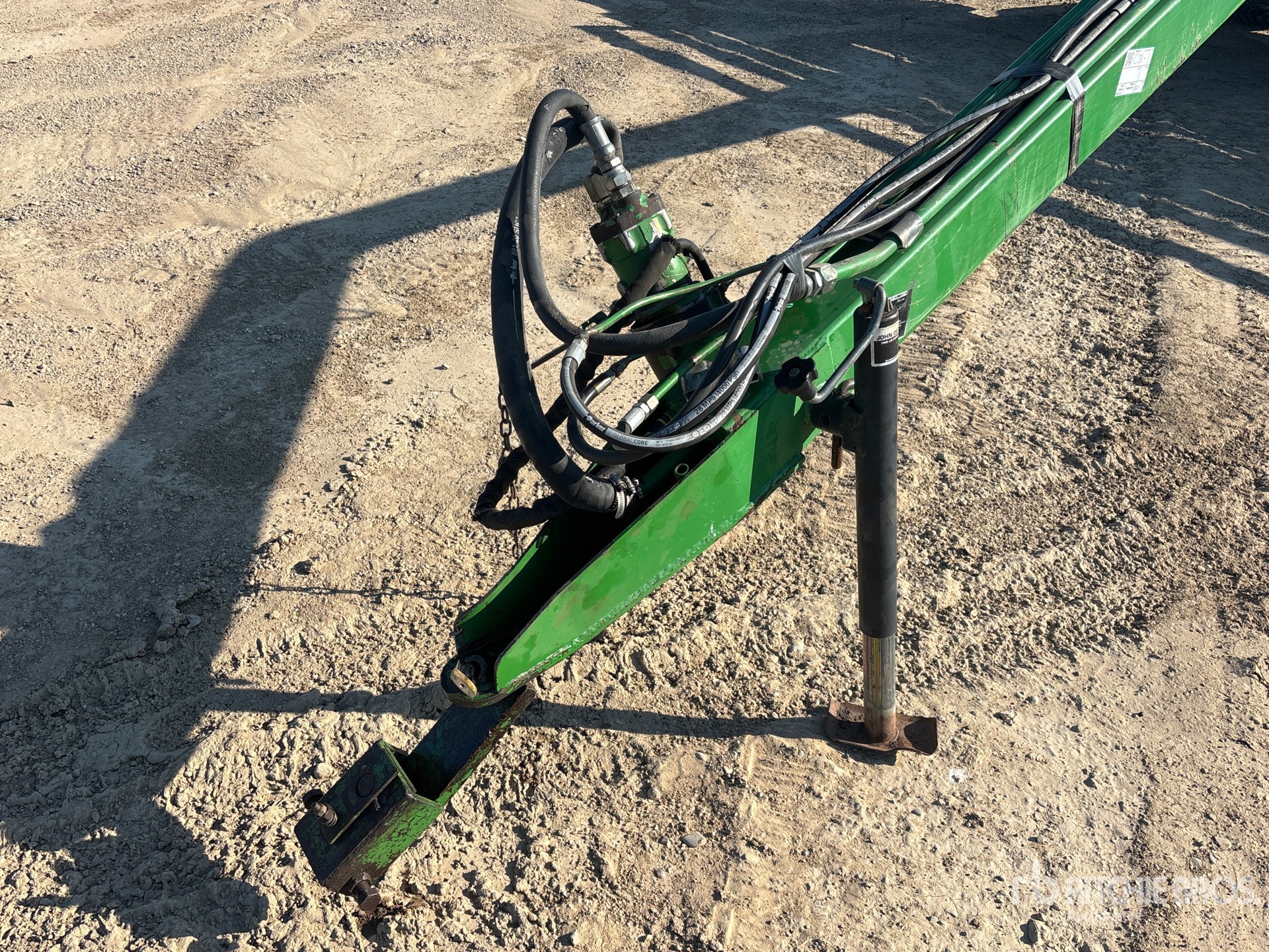 2000 John Deere MOCO 1600A