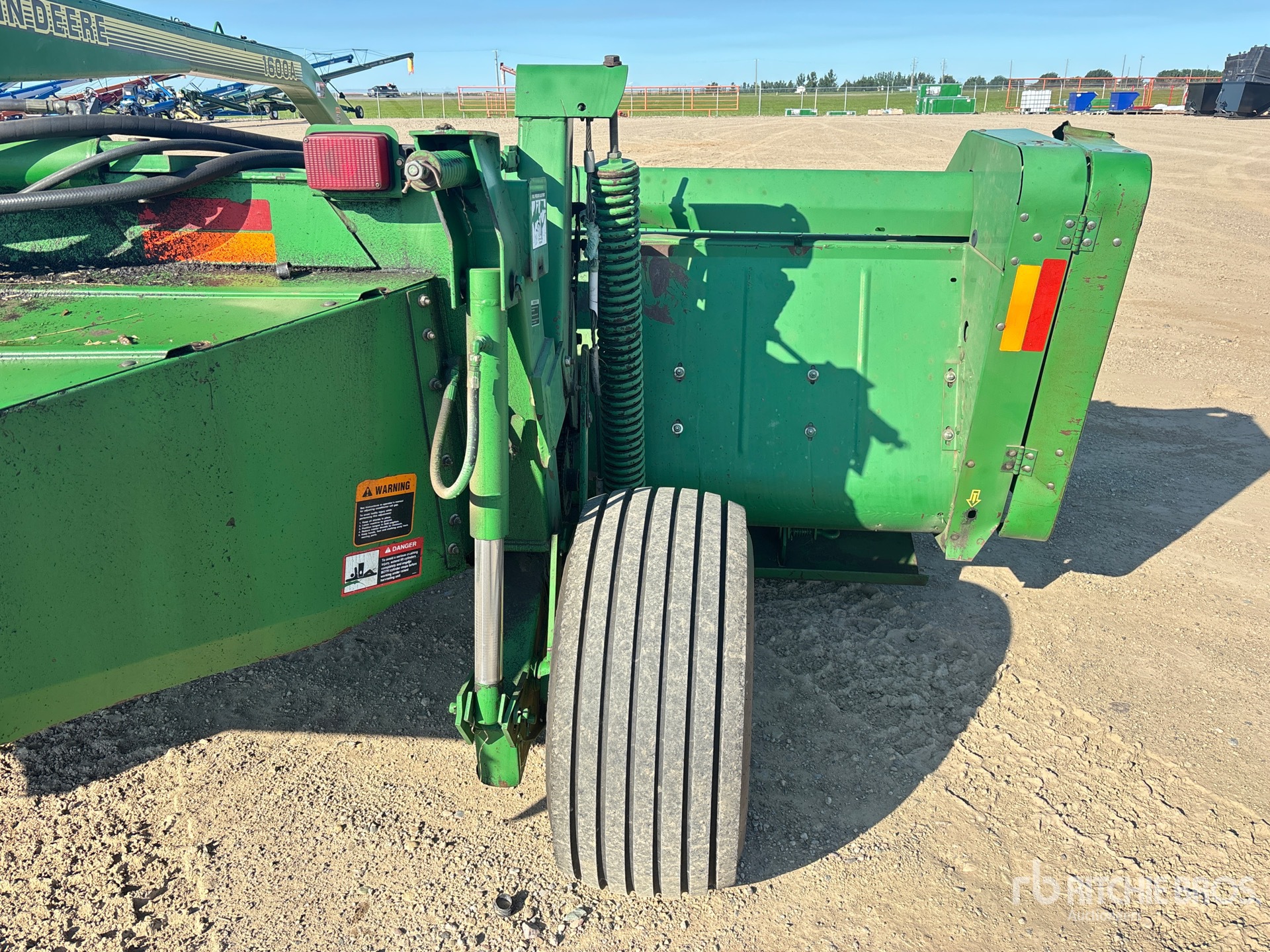 2000 John Deere MOCO 1600A