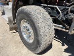 Underbody with Right Steer Tire