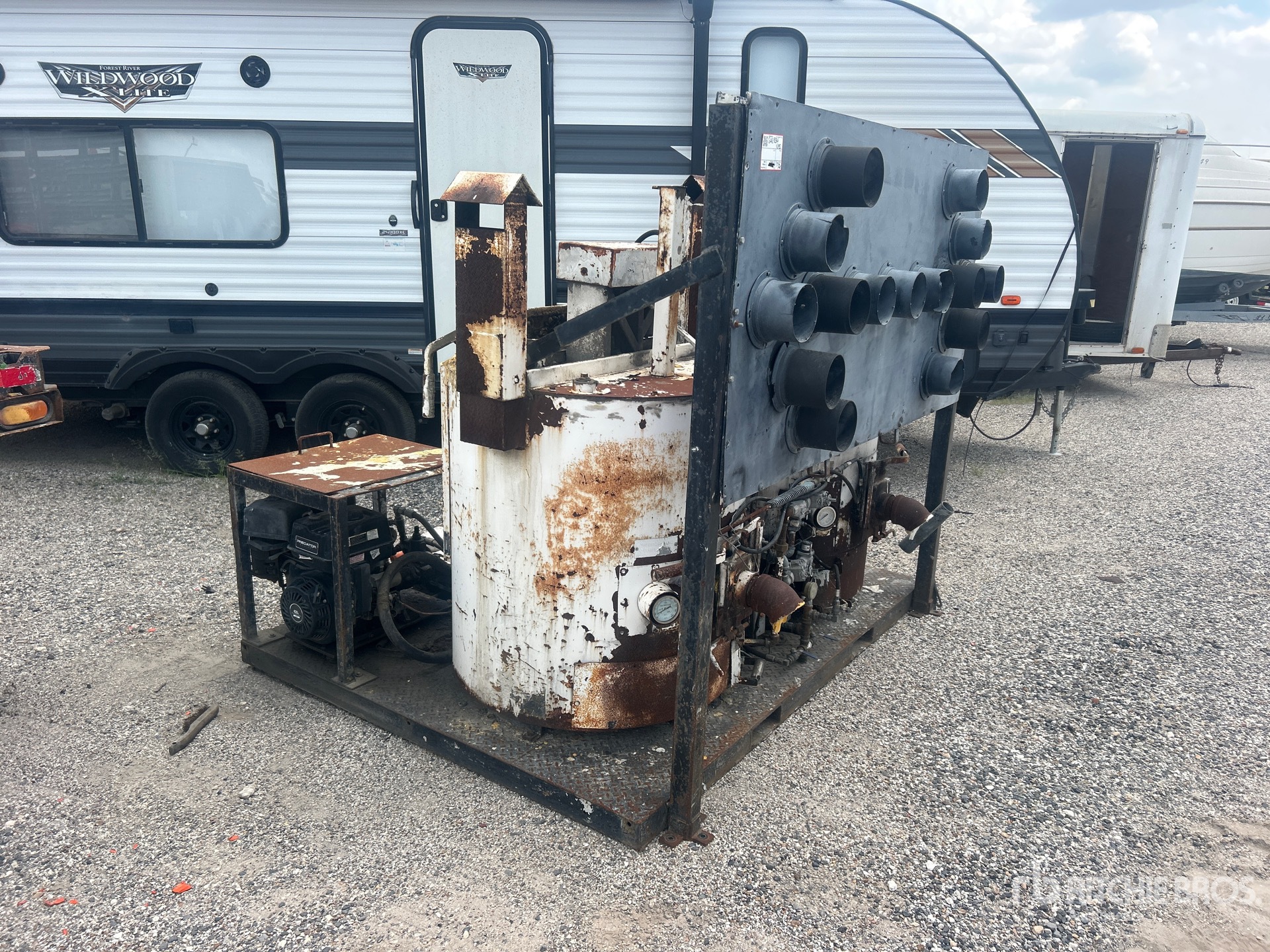 General Appearance with Picture, Right Front Corner