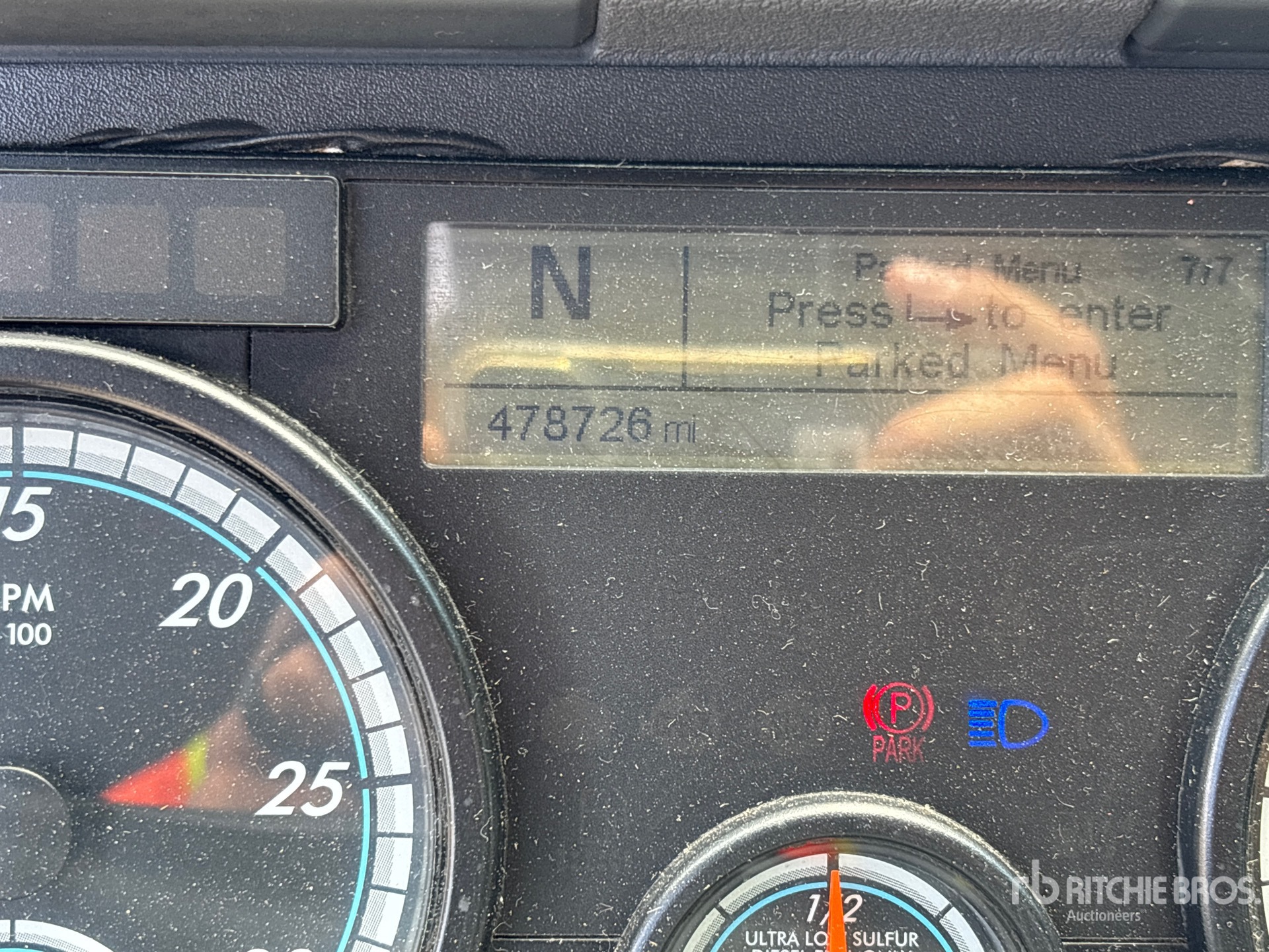2017 Freightliner CASCADIA 125